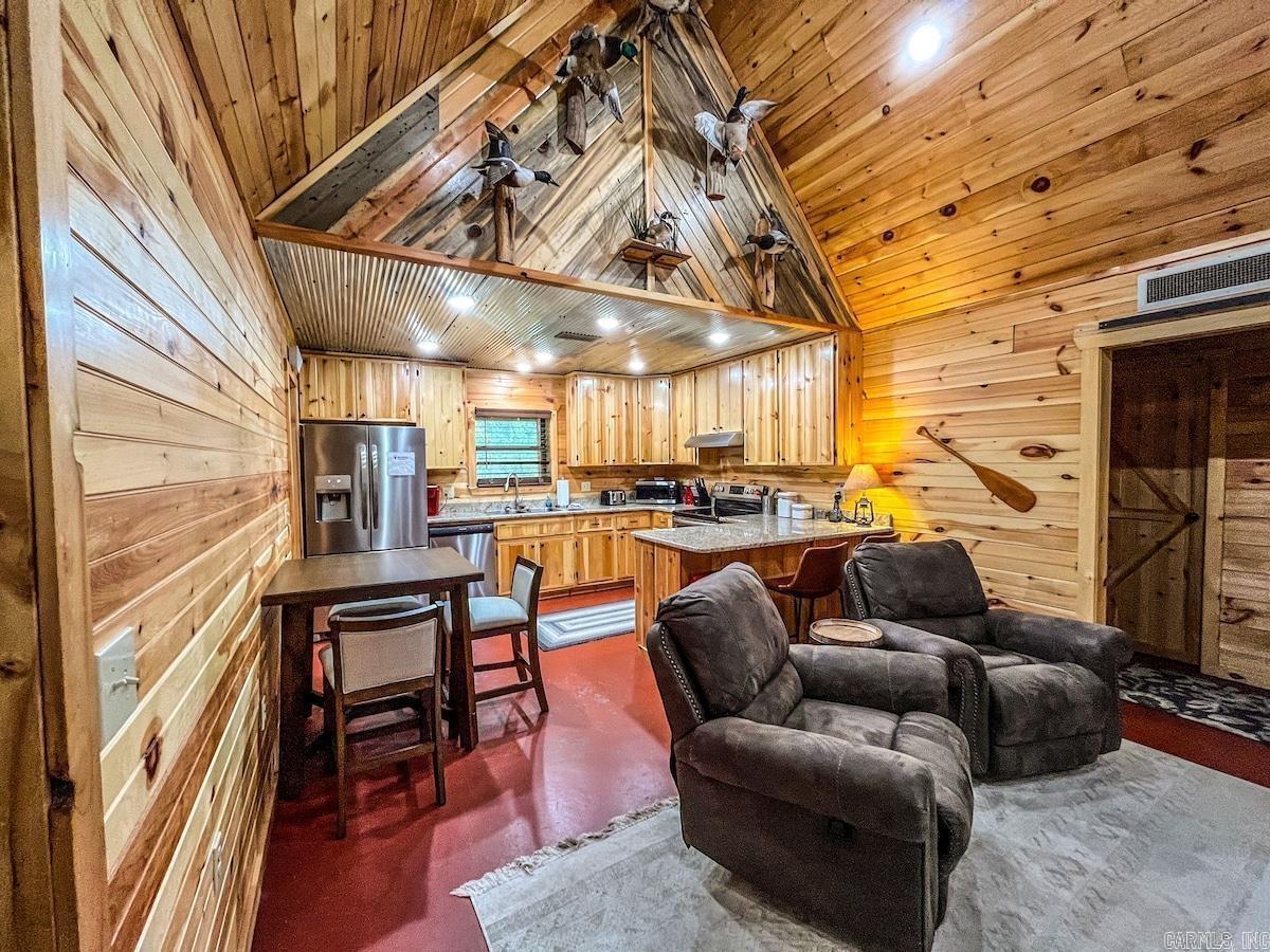 950 Cool Water Retreat  Mountain View, AR