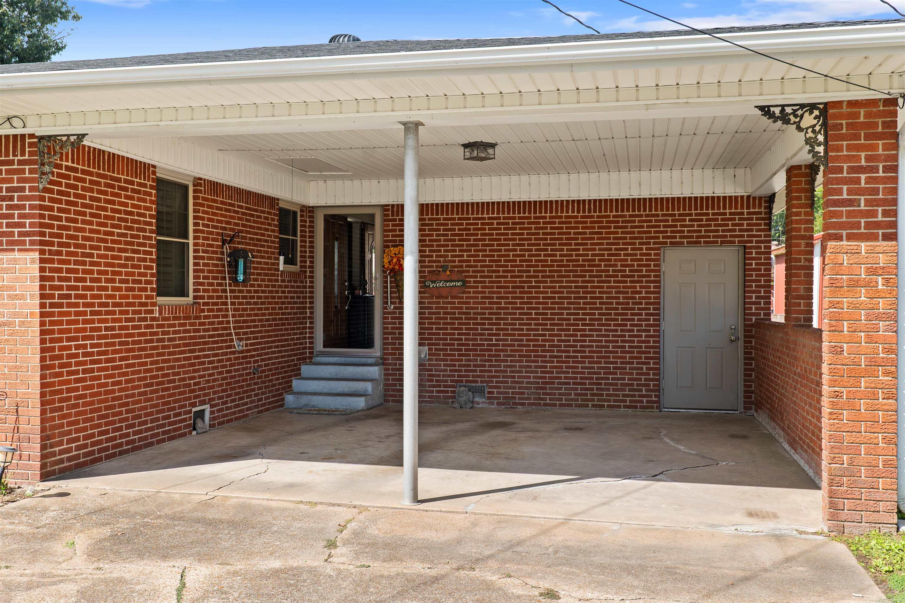 120 NE Brewer Dr  Walnut Ridge, AR