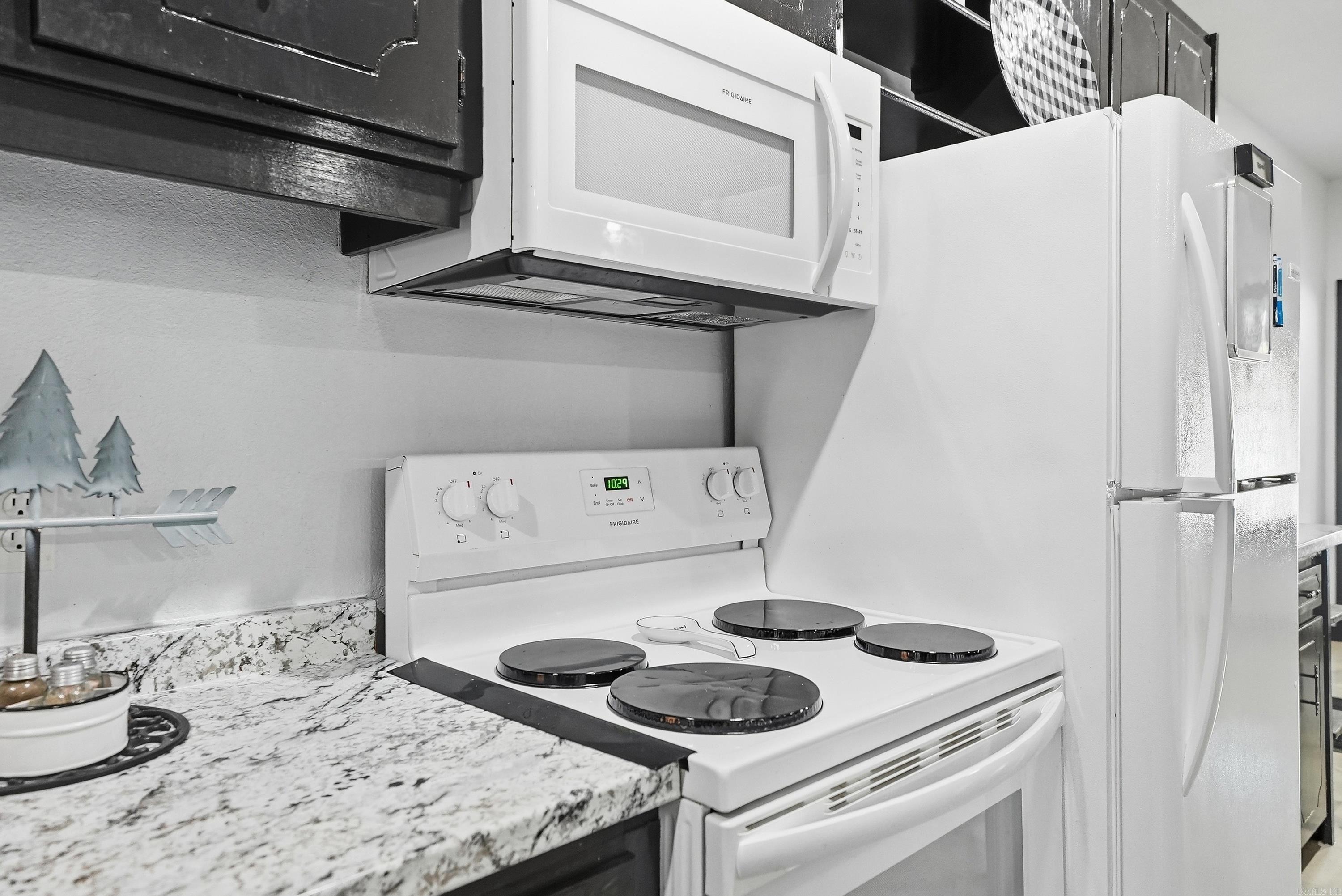 5499 Highway 16 West  Clinton, AR