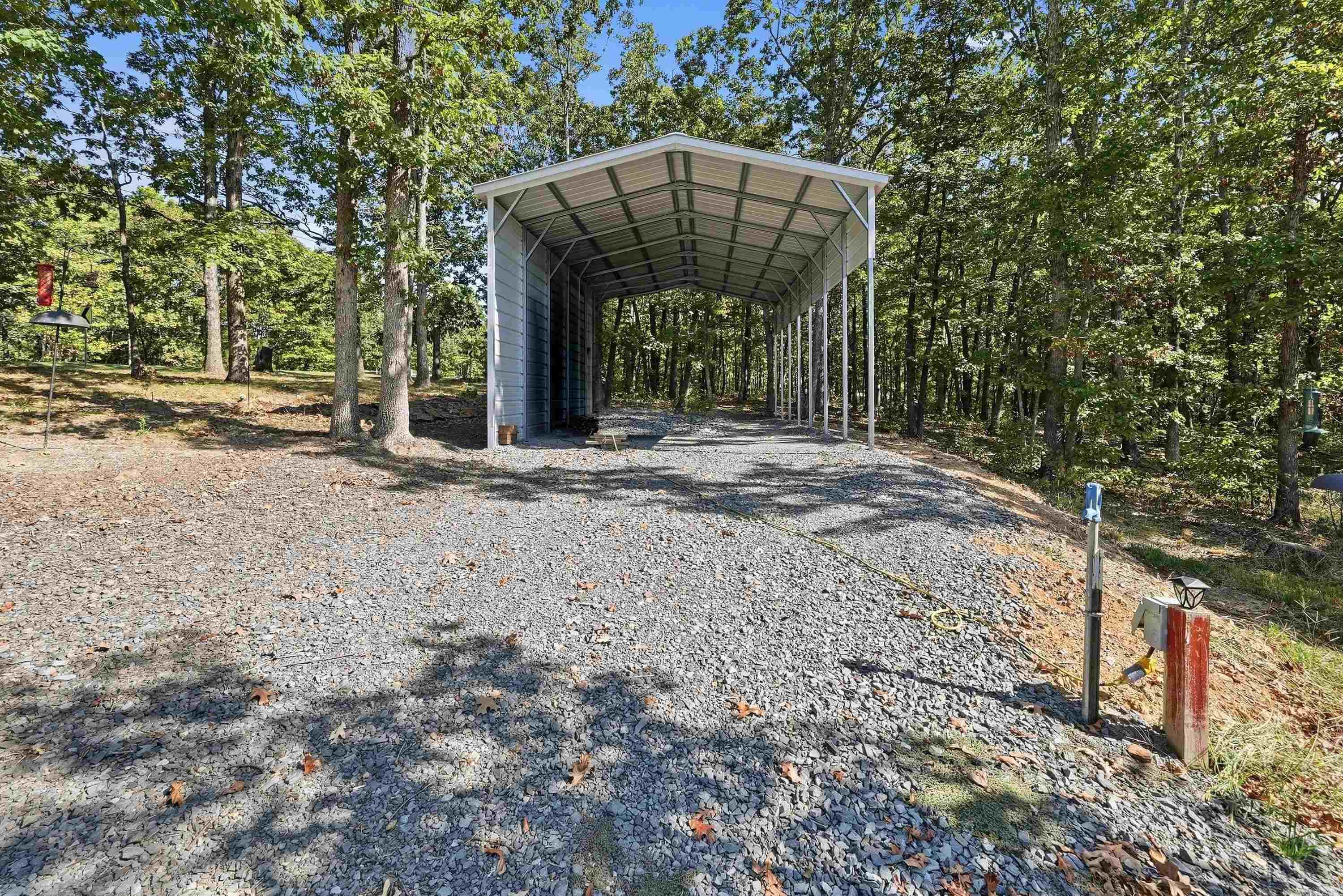 5499 Highway 16 West  Clinton, AR