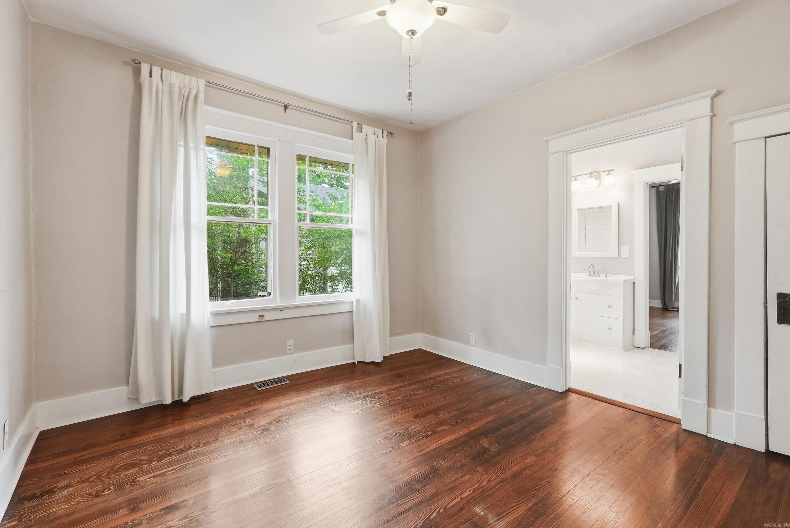 5024 Woodlawn  Little Rock, AR
