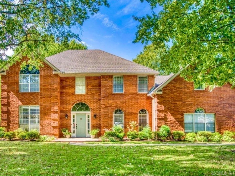 1715 Royal Drive — exterior