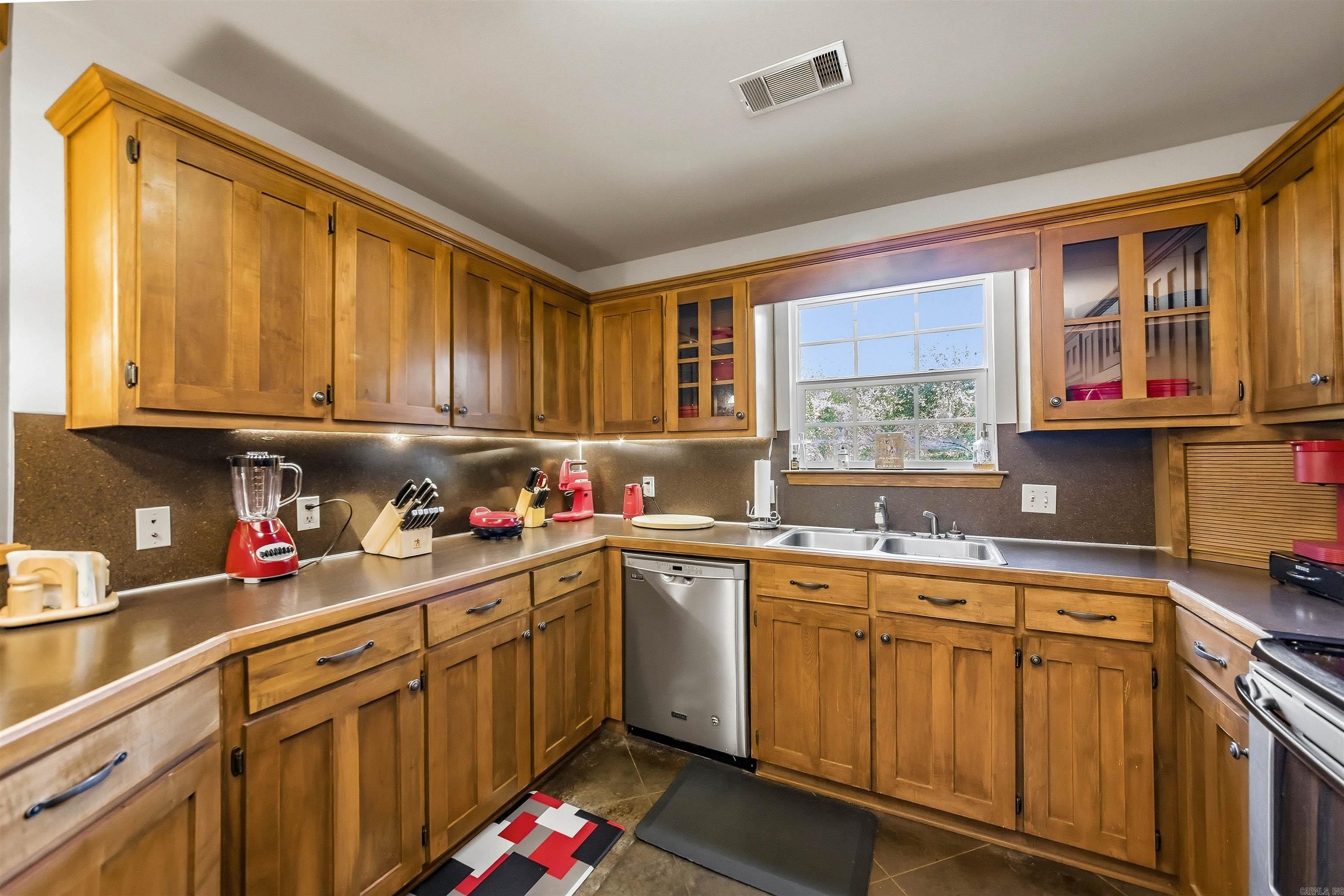 6720 Foxrun East End  Mabelvale, AR