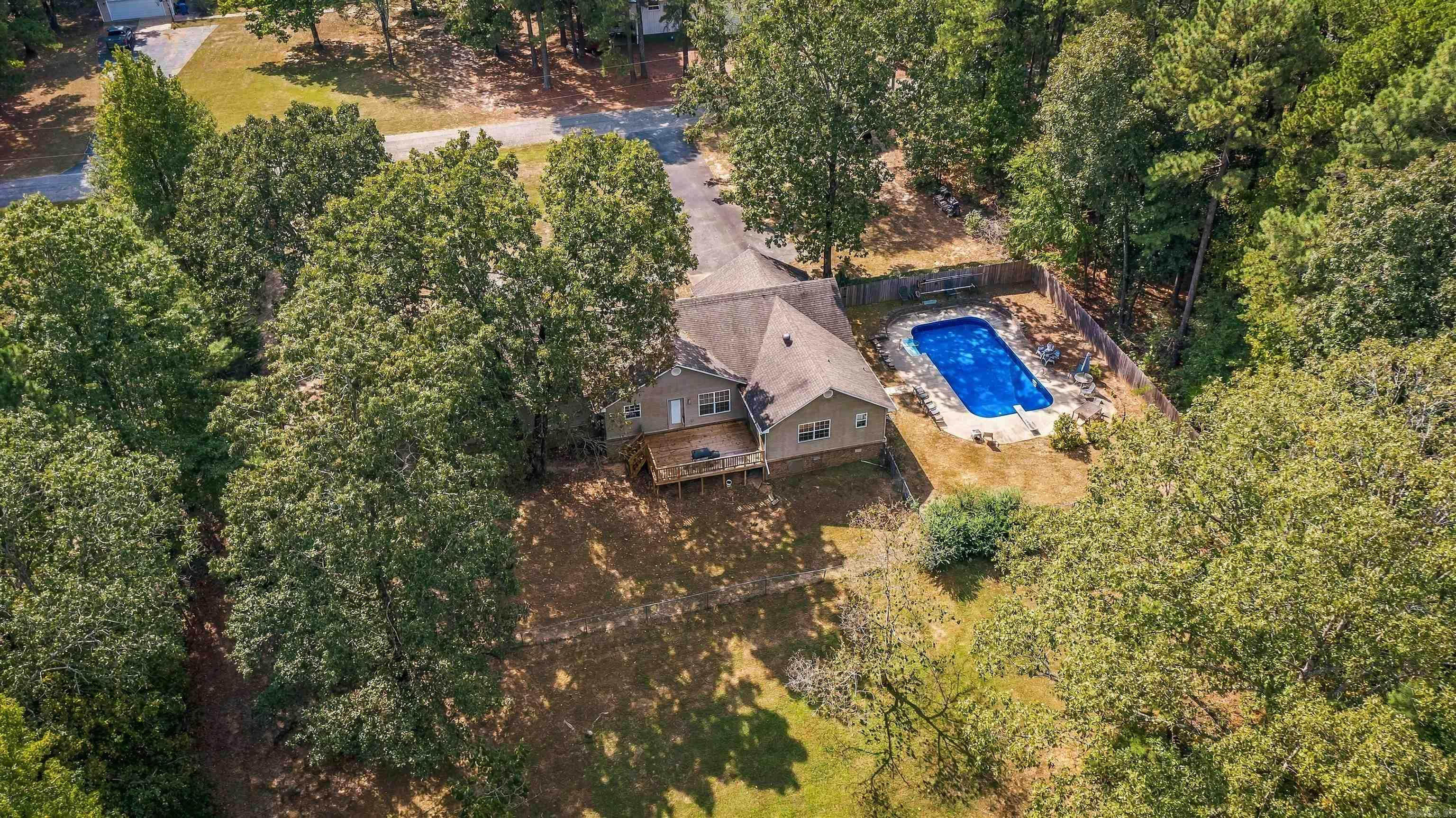 6720 Foxrun East End  Mabelvale, AR