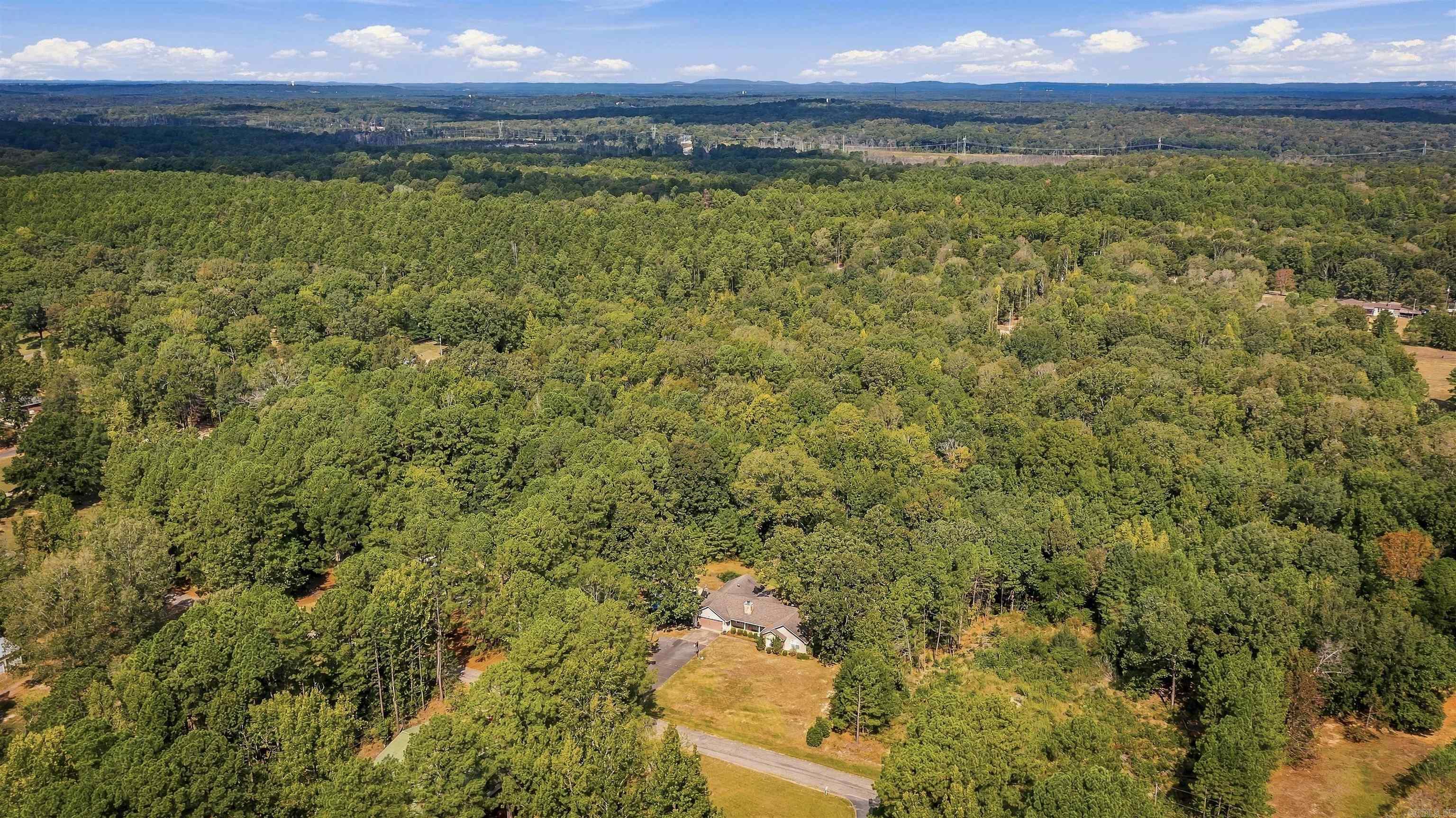 6720 Foxrun East End  Mabelvale, AR