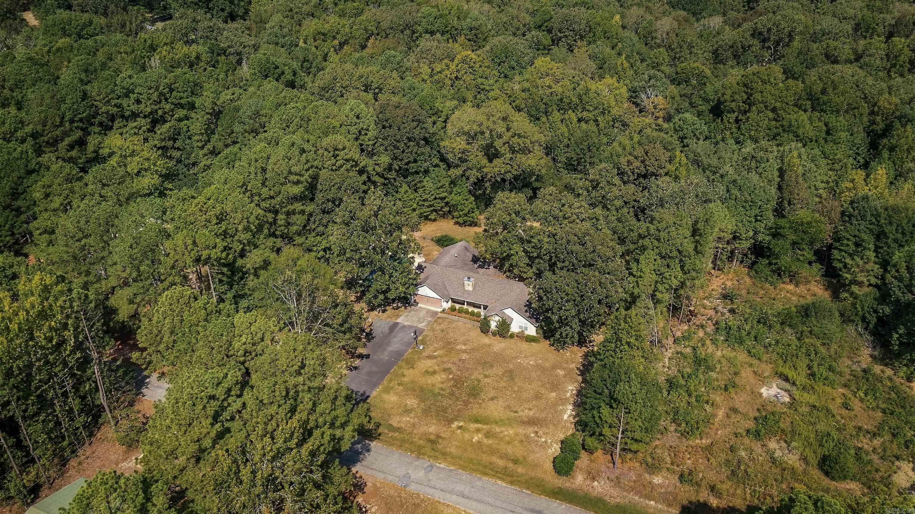 6720 Foxrun East End  Mabelvale, AR