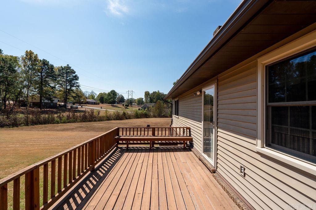 205 Clubhouse Dr.  Bald Knob, AR