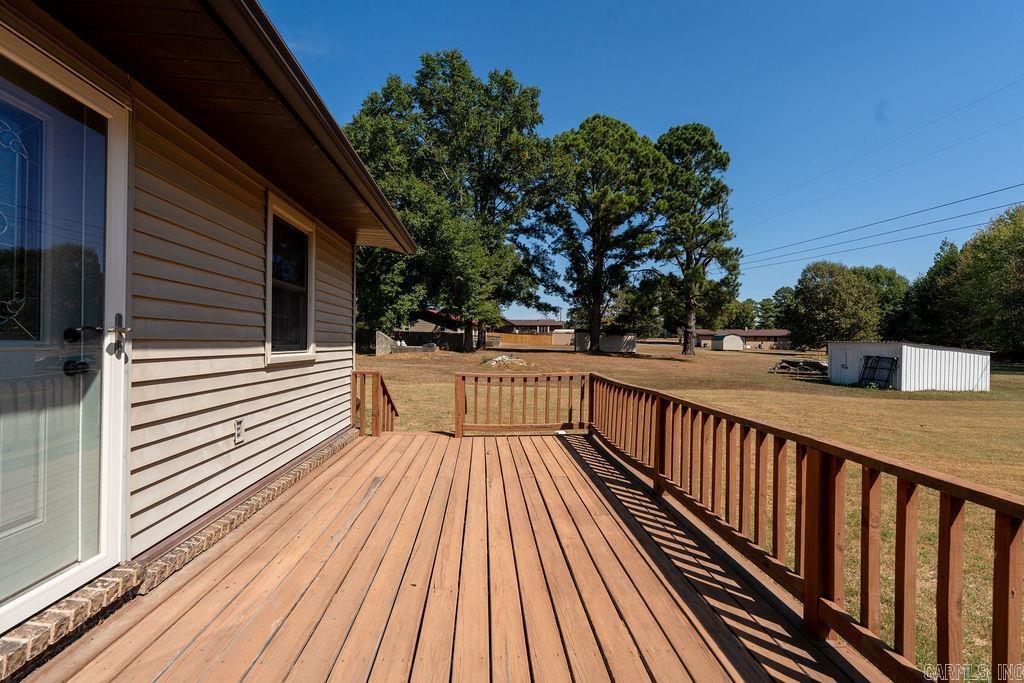 205 Clubhouse Dr.  Bald Knob, AR