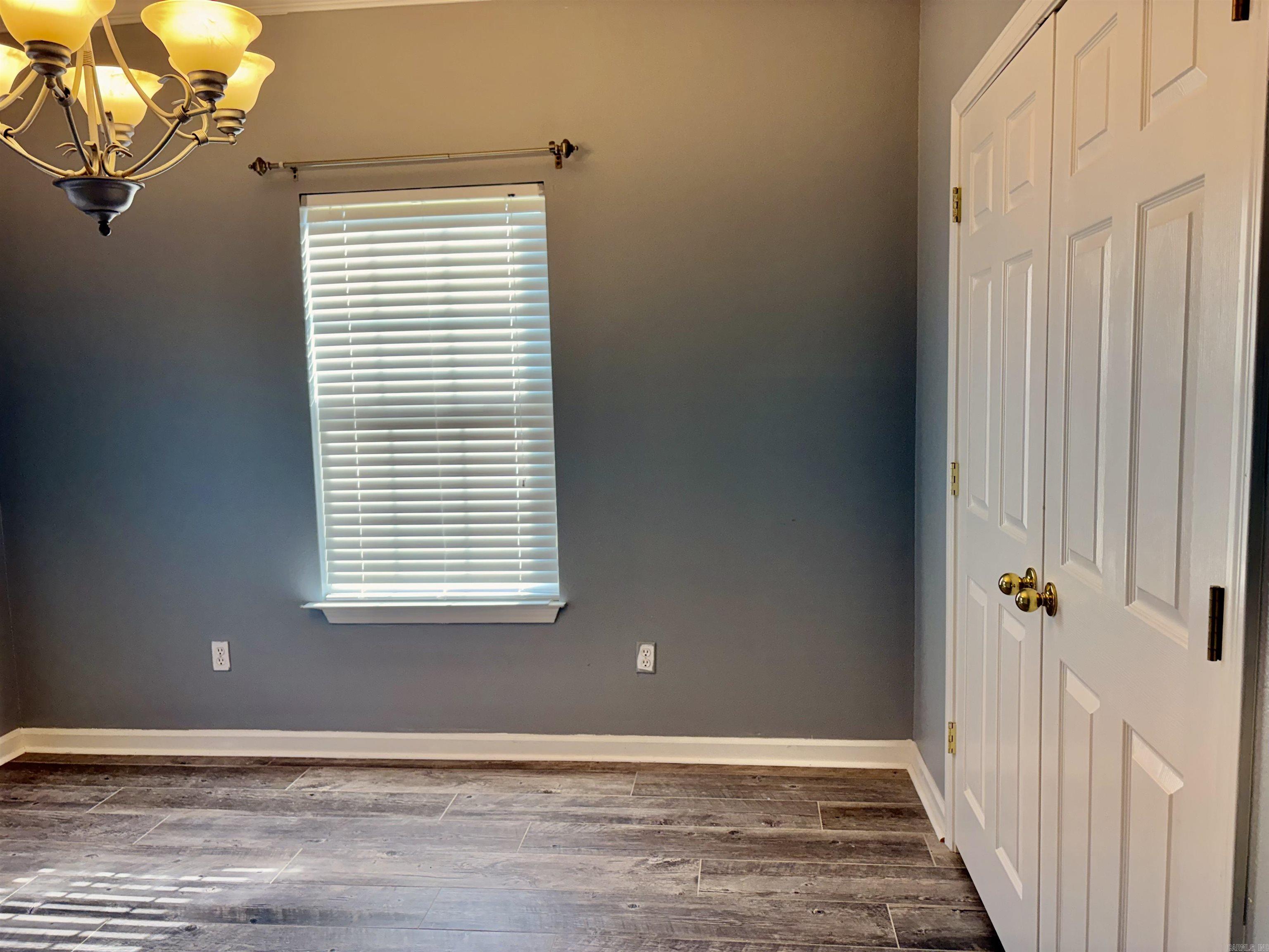907 W Palm  Lonoke, AR
