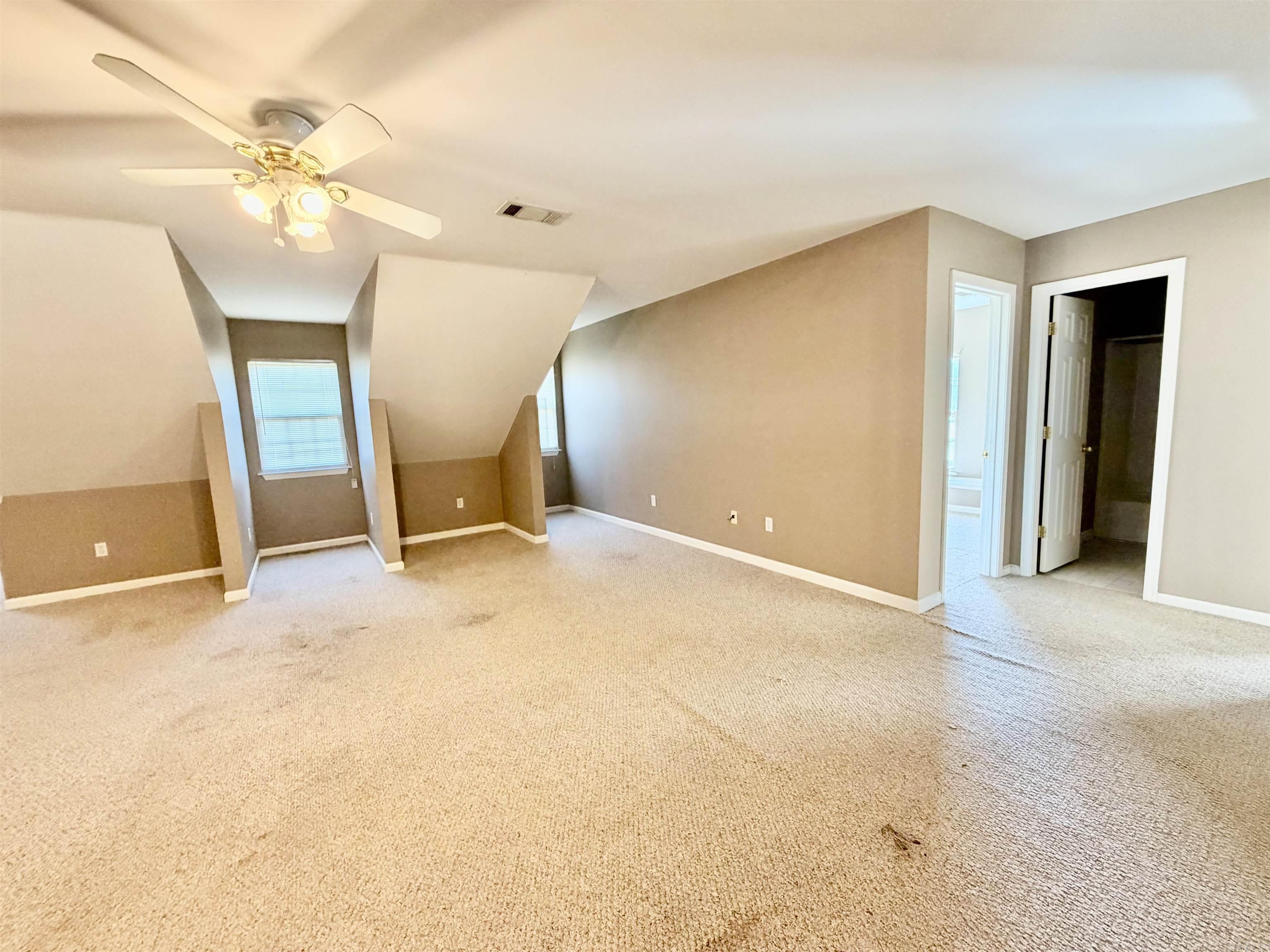 907 W Palm  Lonoke, AR