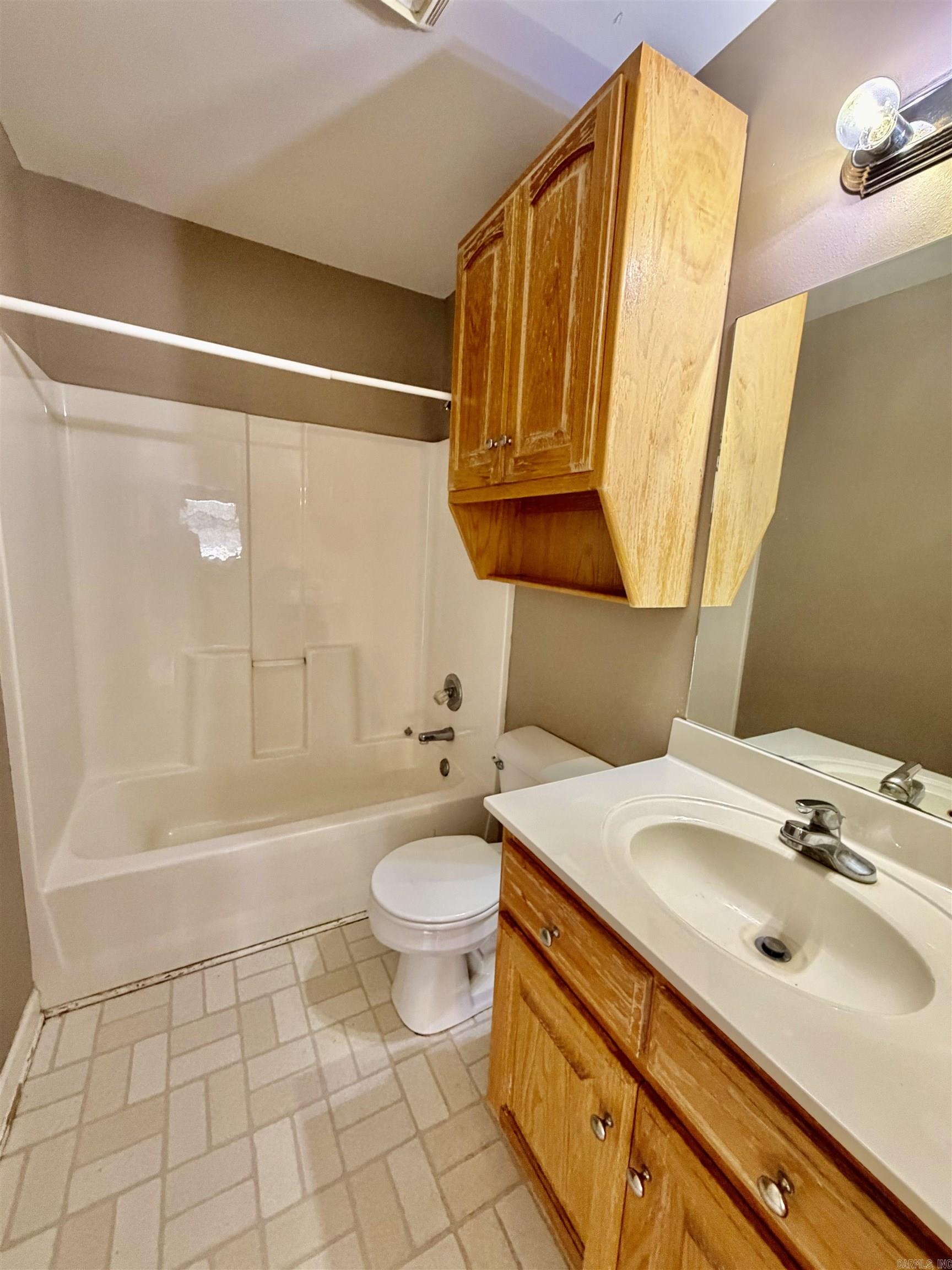 907 W Palm  Lonoke, AR