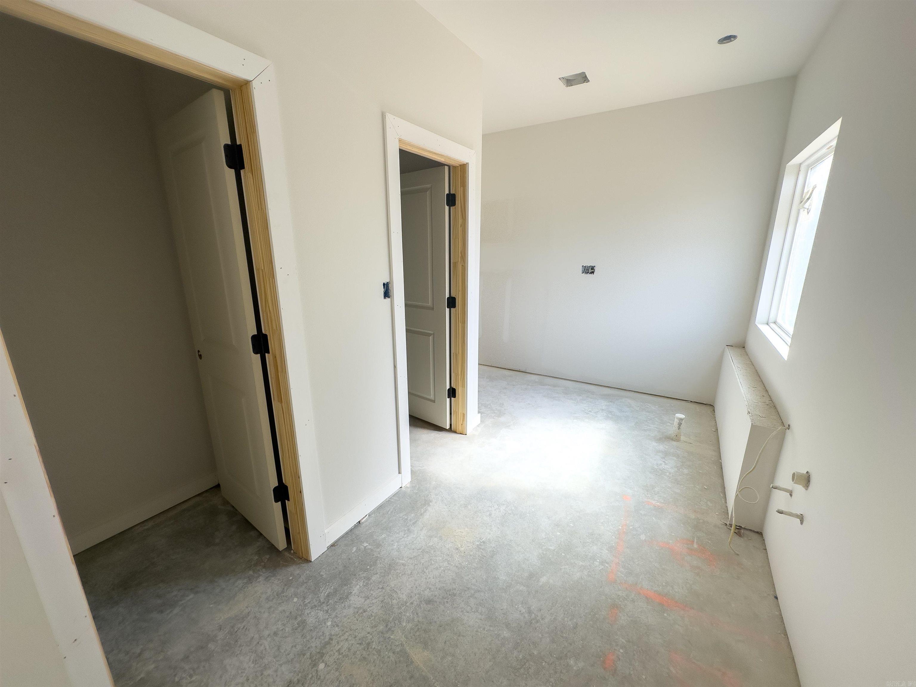 1049 Creekwood Cir Bauxite, AR 72011