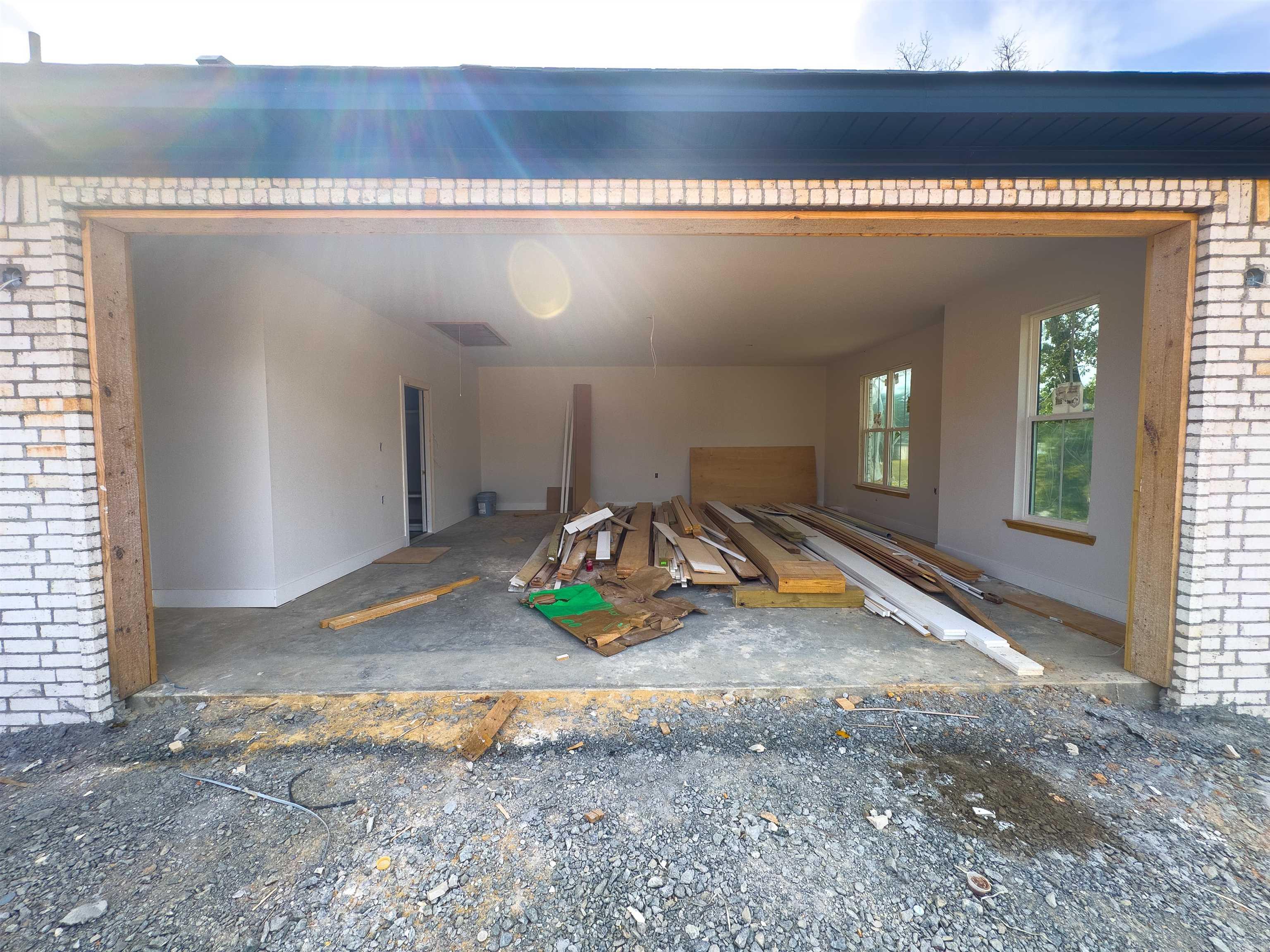 1049 Creekwood Cir — photo 4