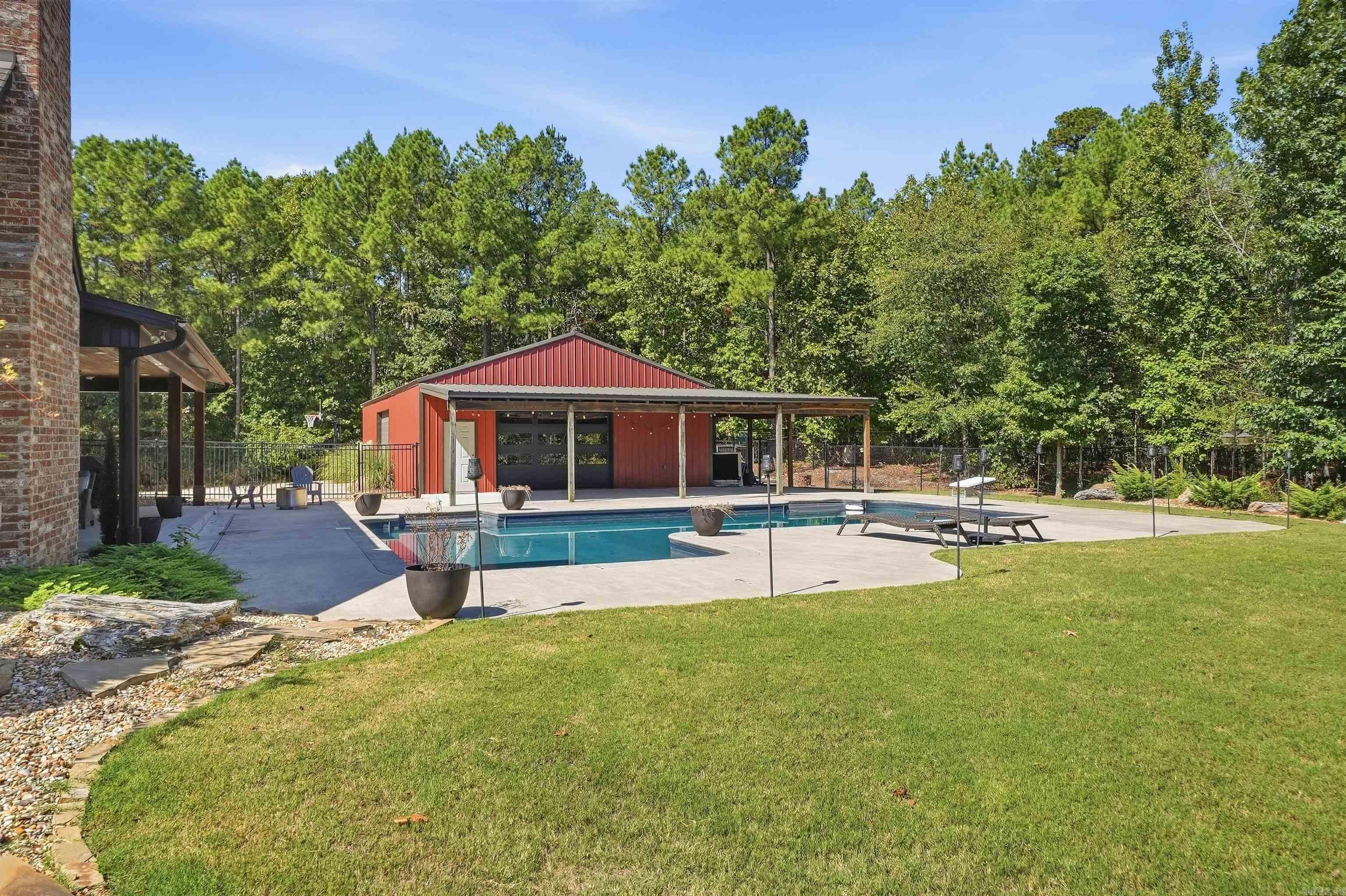 1520 Midland Road Alexander, AR 72002