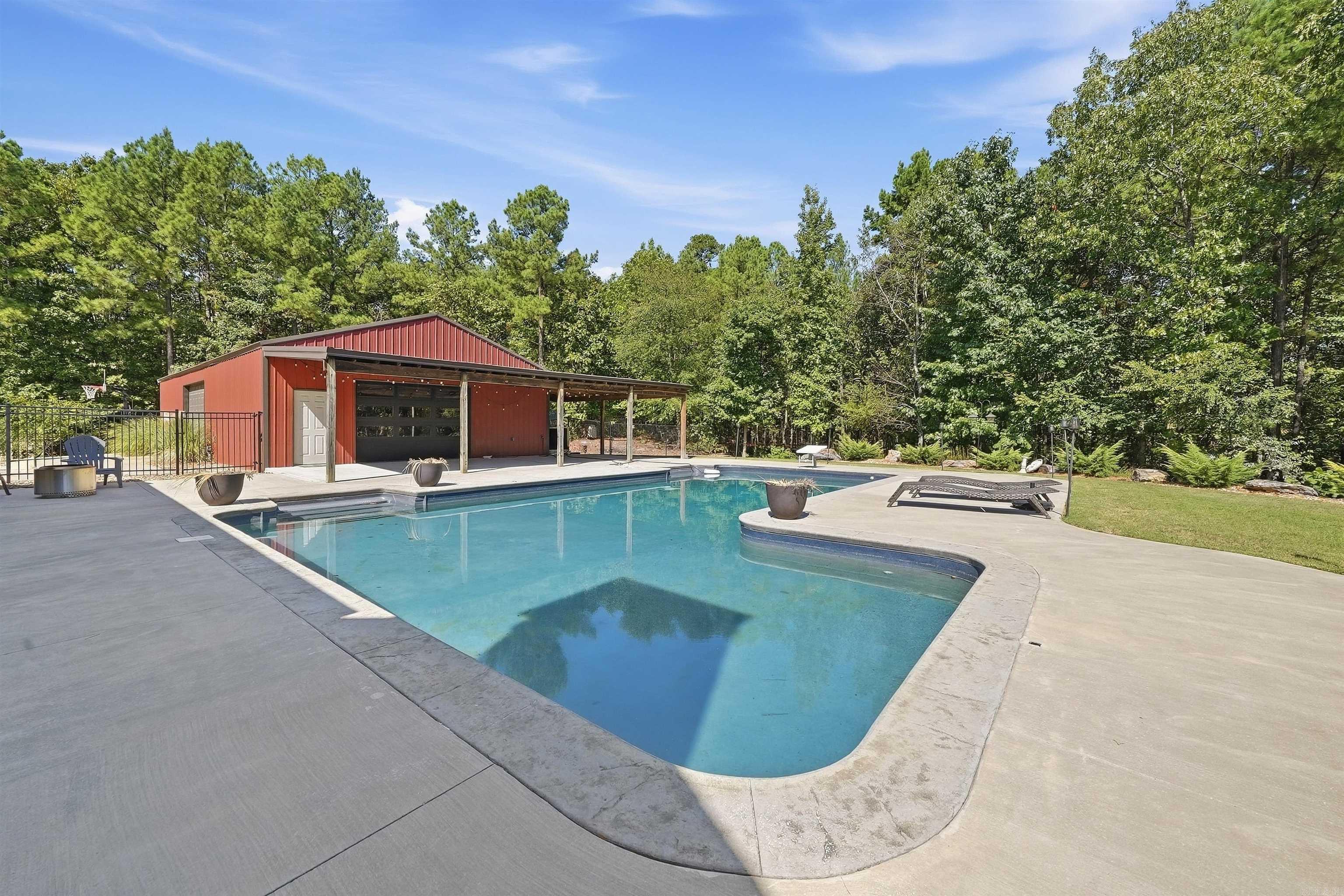 1520 Midland Road Alexander, AR 72002