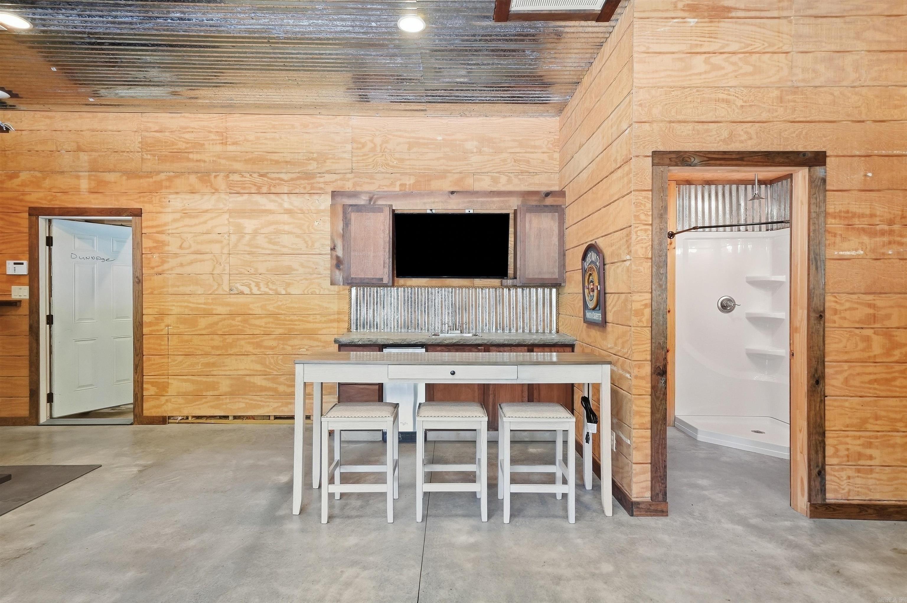 1520 Midland Road Alexander, AR 72002