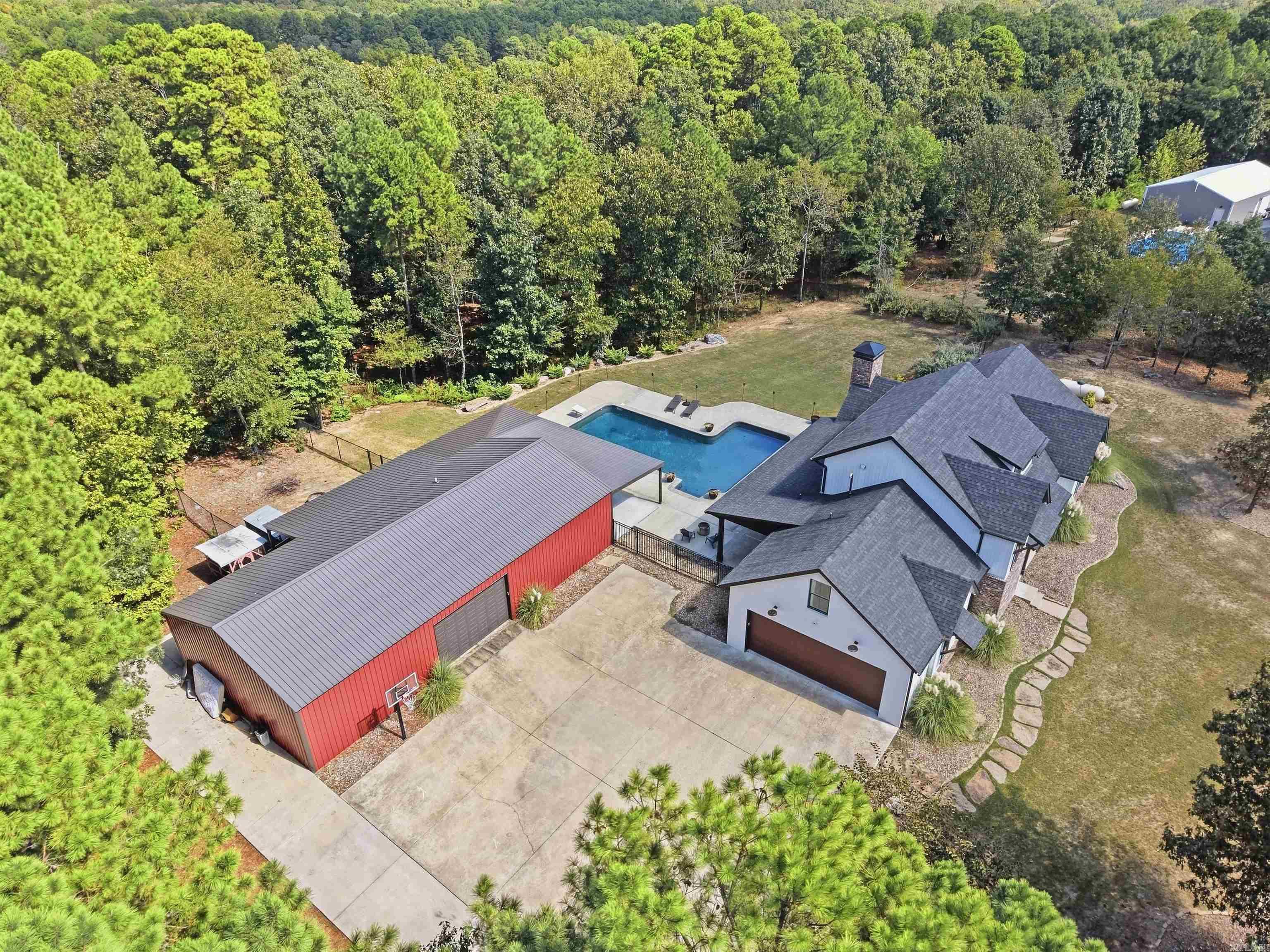 1520 Midland Road Alexander, AR 72002