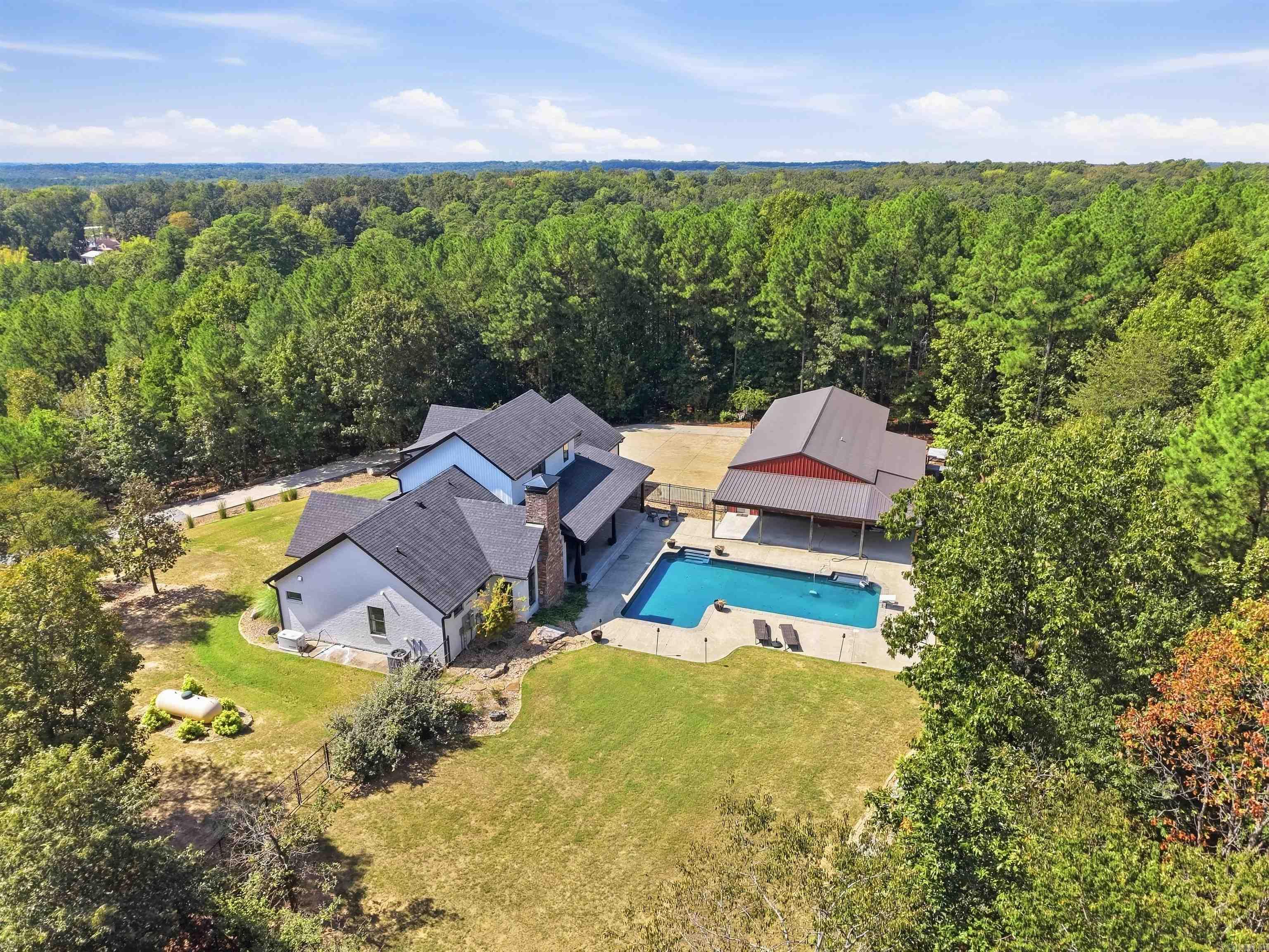 1520 Midland Road Alexander, AR 72002