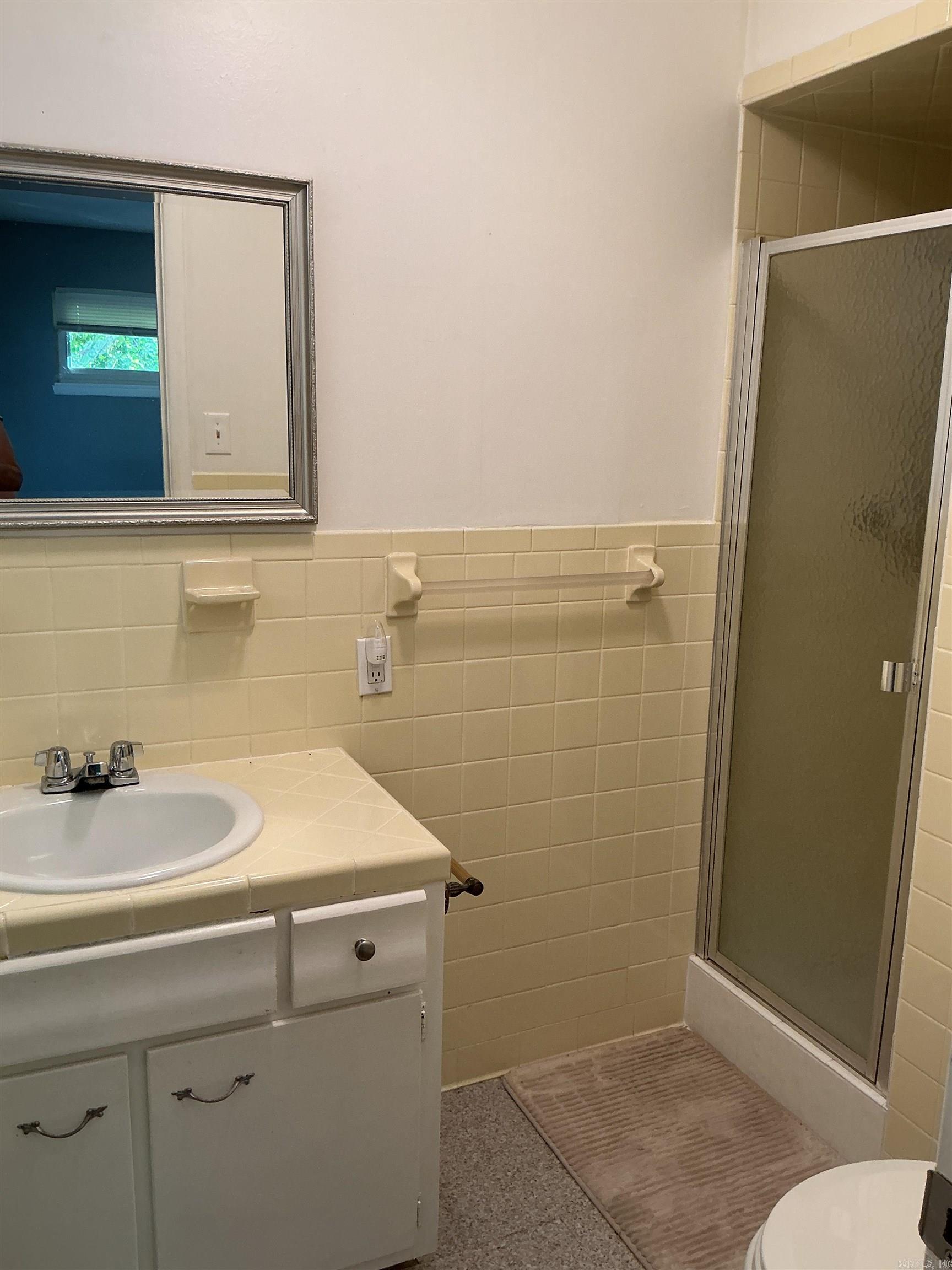 25 Su  Mountain Home, AR