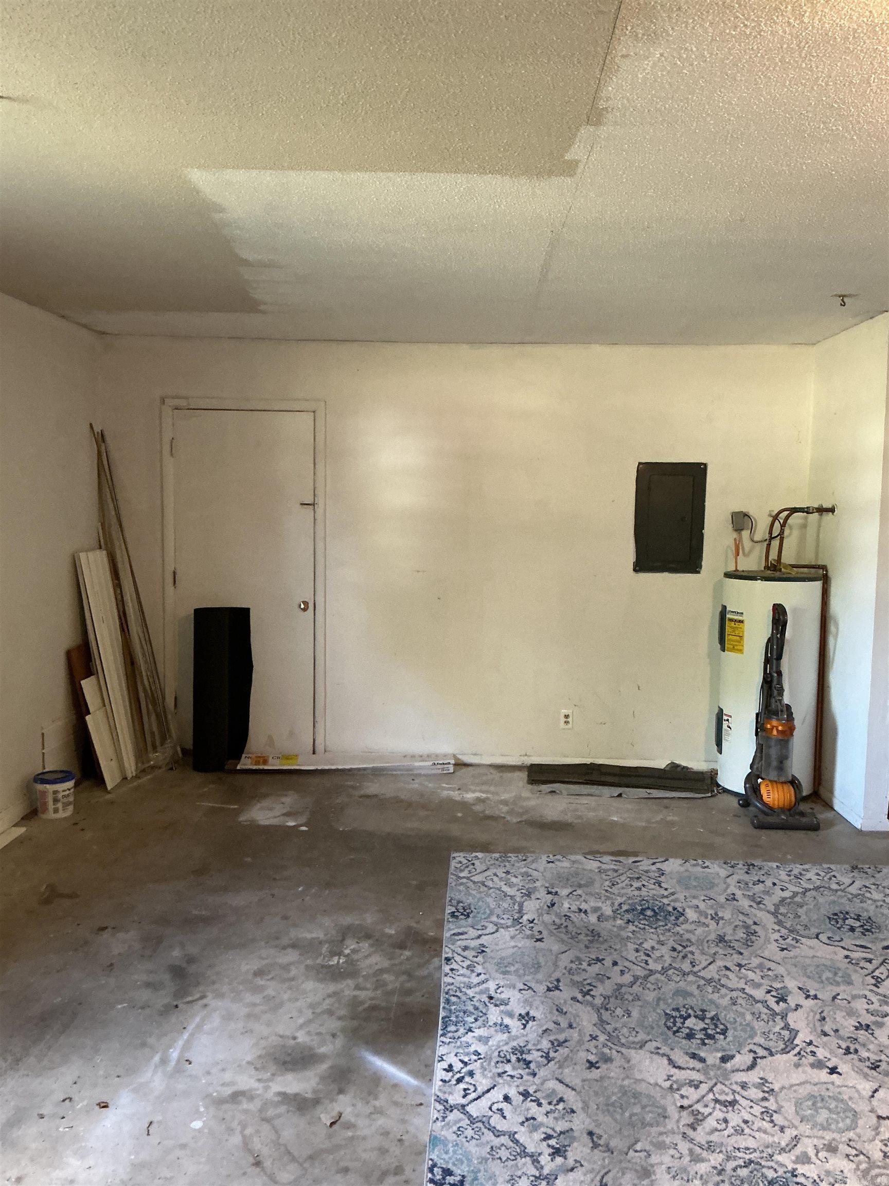 25 Su  Mountain Home, AR