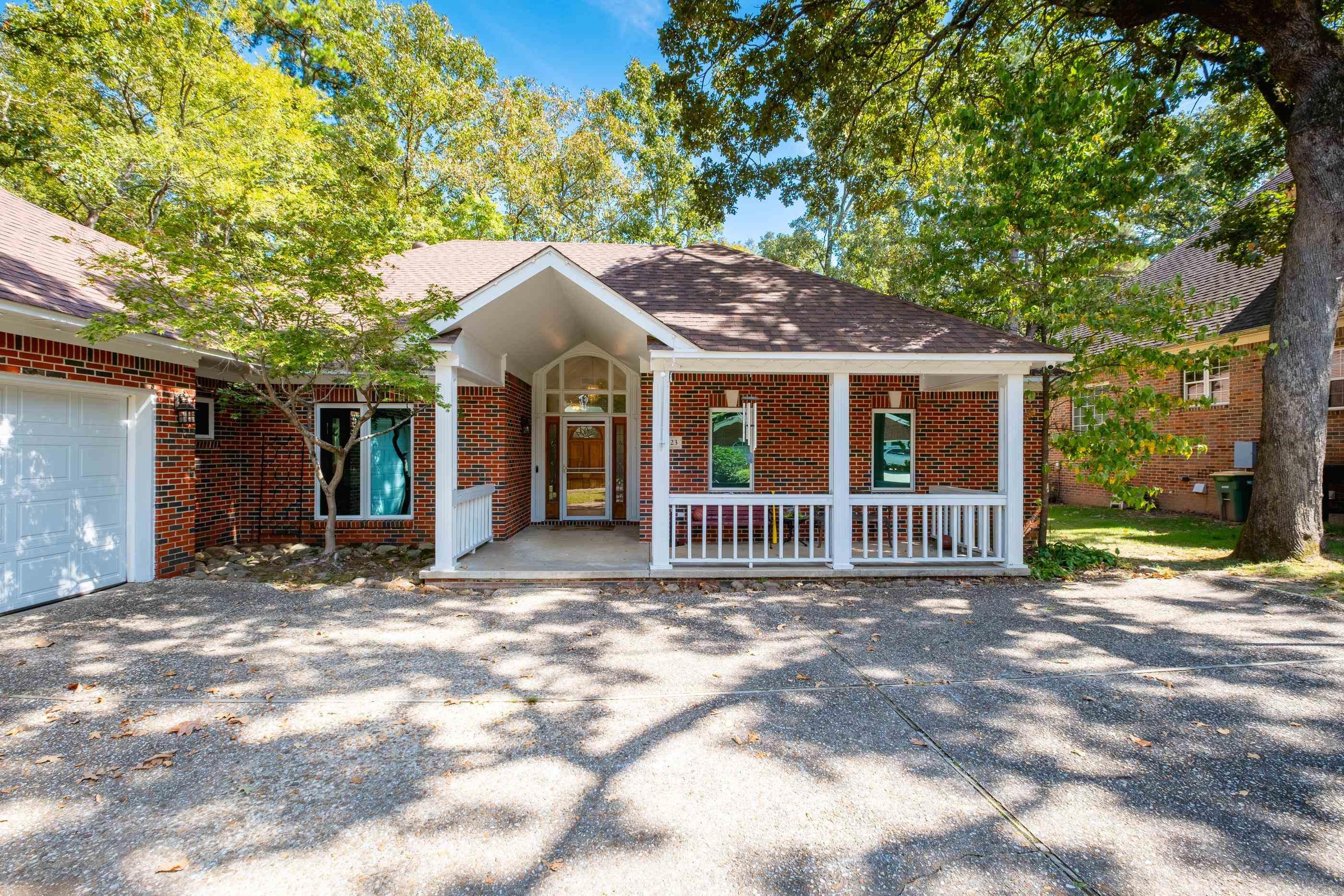 23 Aberdeen Dr — photo 2