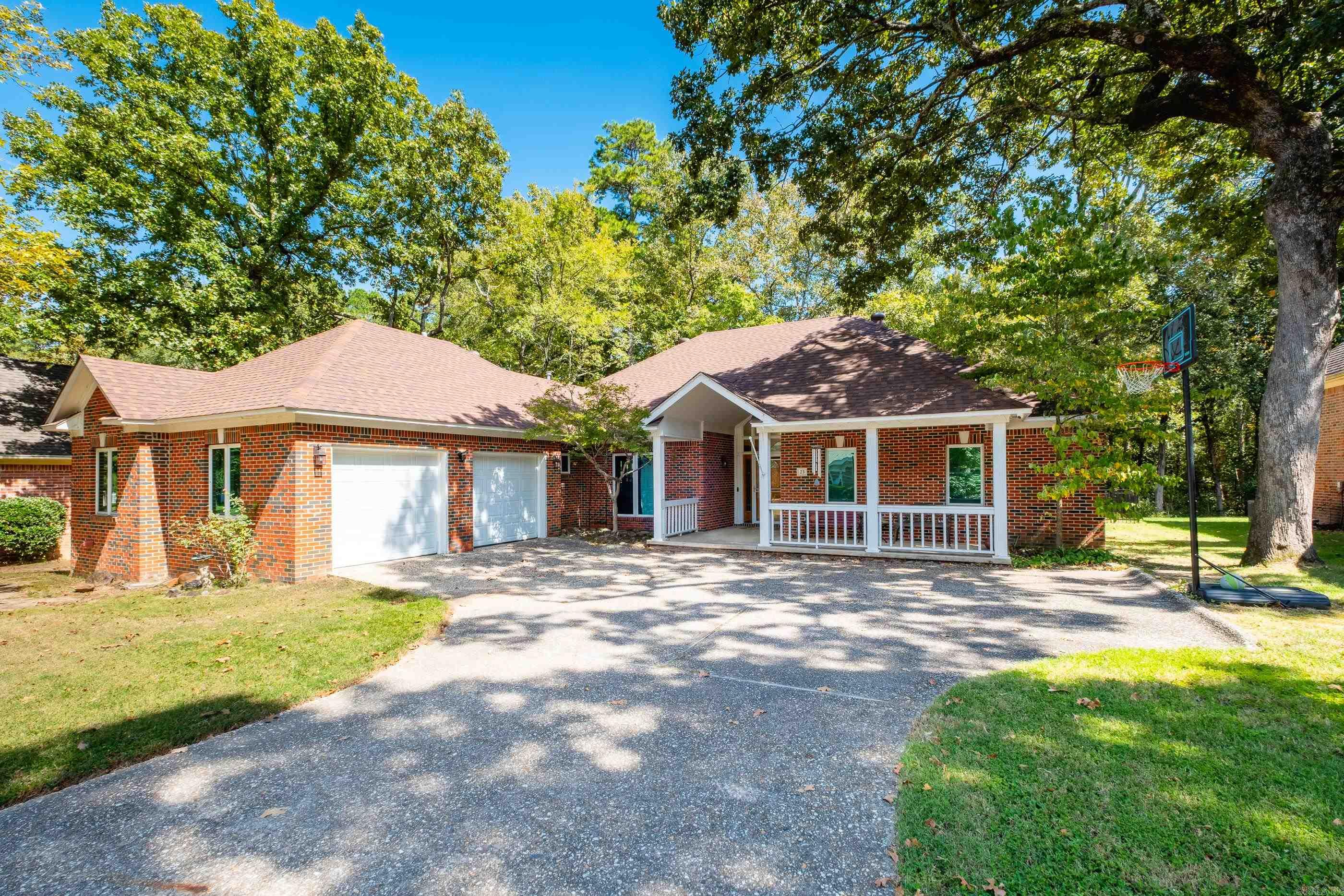 23 Aberdeen Dr — photo 3