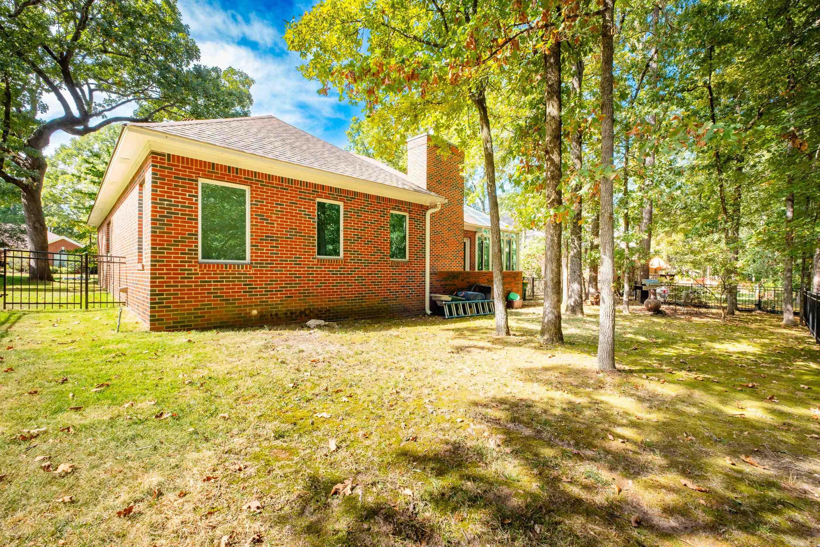 23 Aberdeen Dr  Little Rock, AR