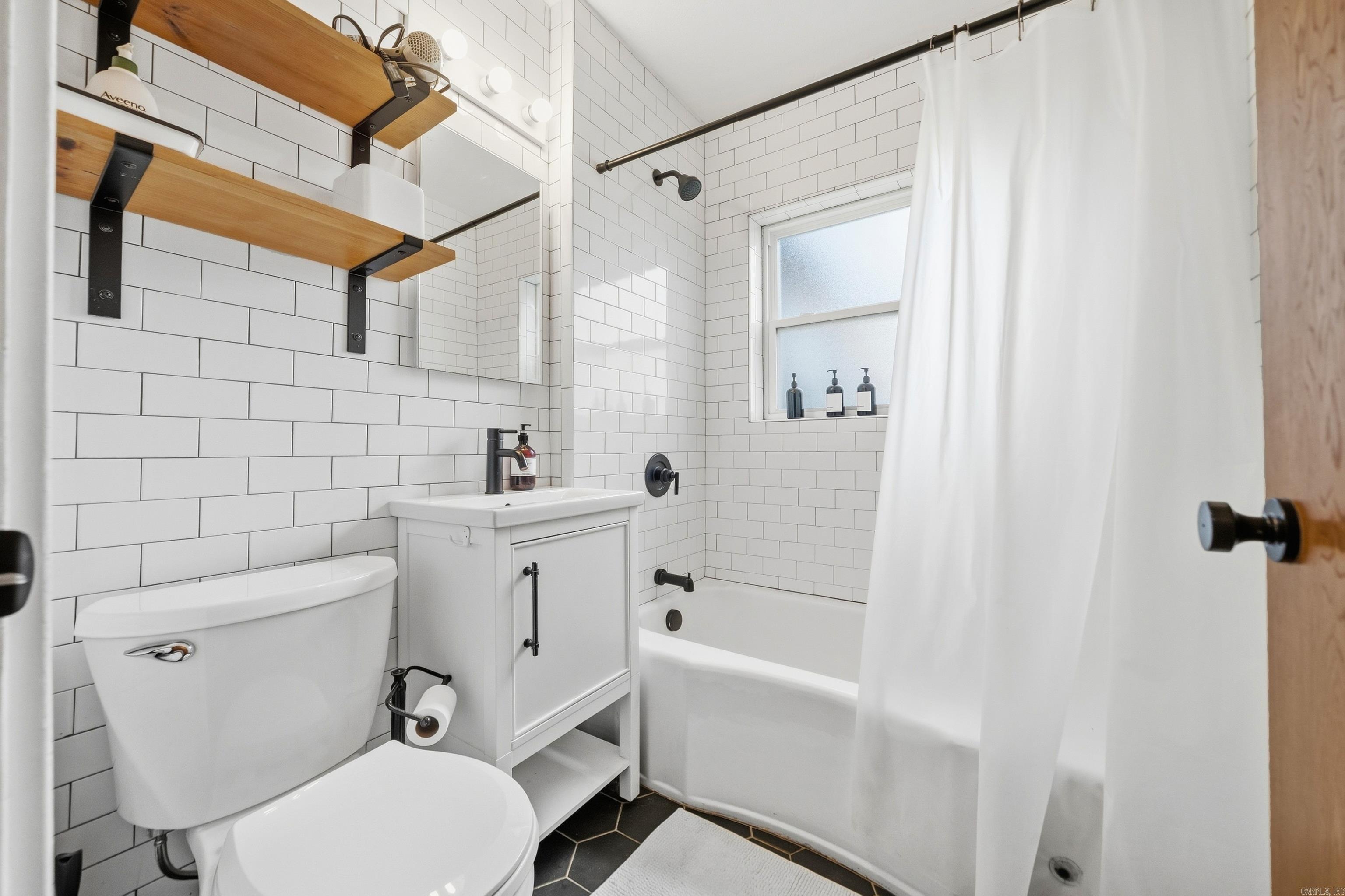 306 Mineral  Hot Springs, AR