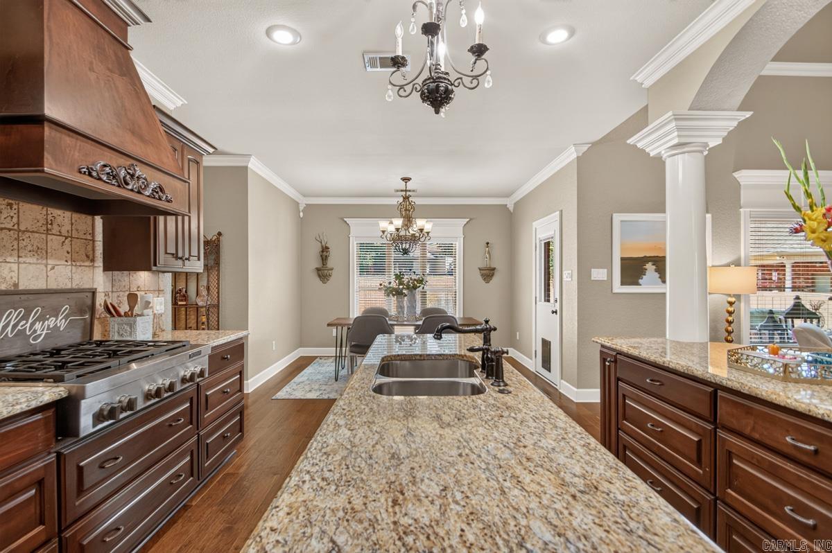 124 Lake Valley Dr Maumelle, AR 72113