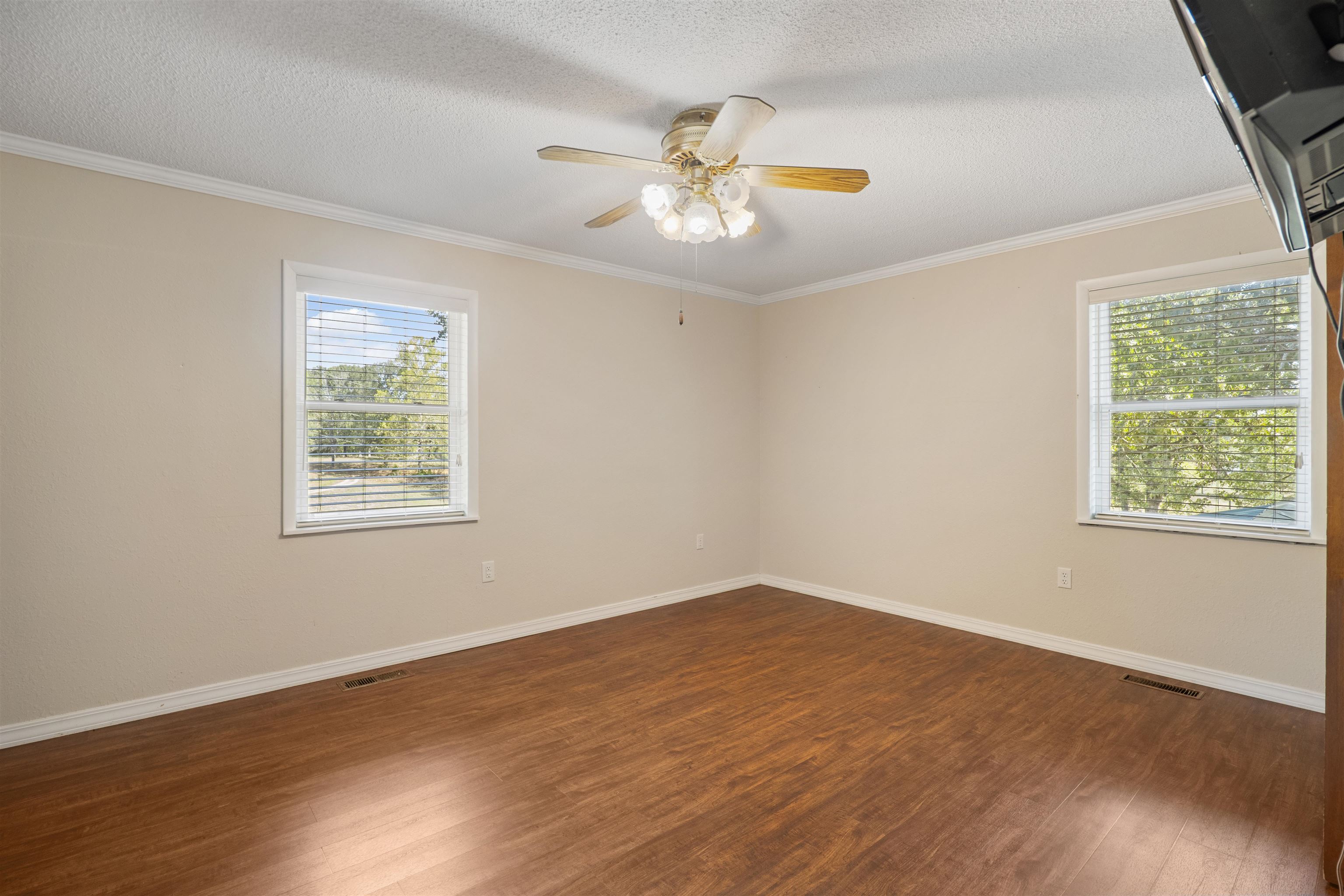 1586 Highway 62/412 East  Salem, AR