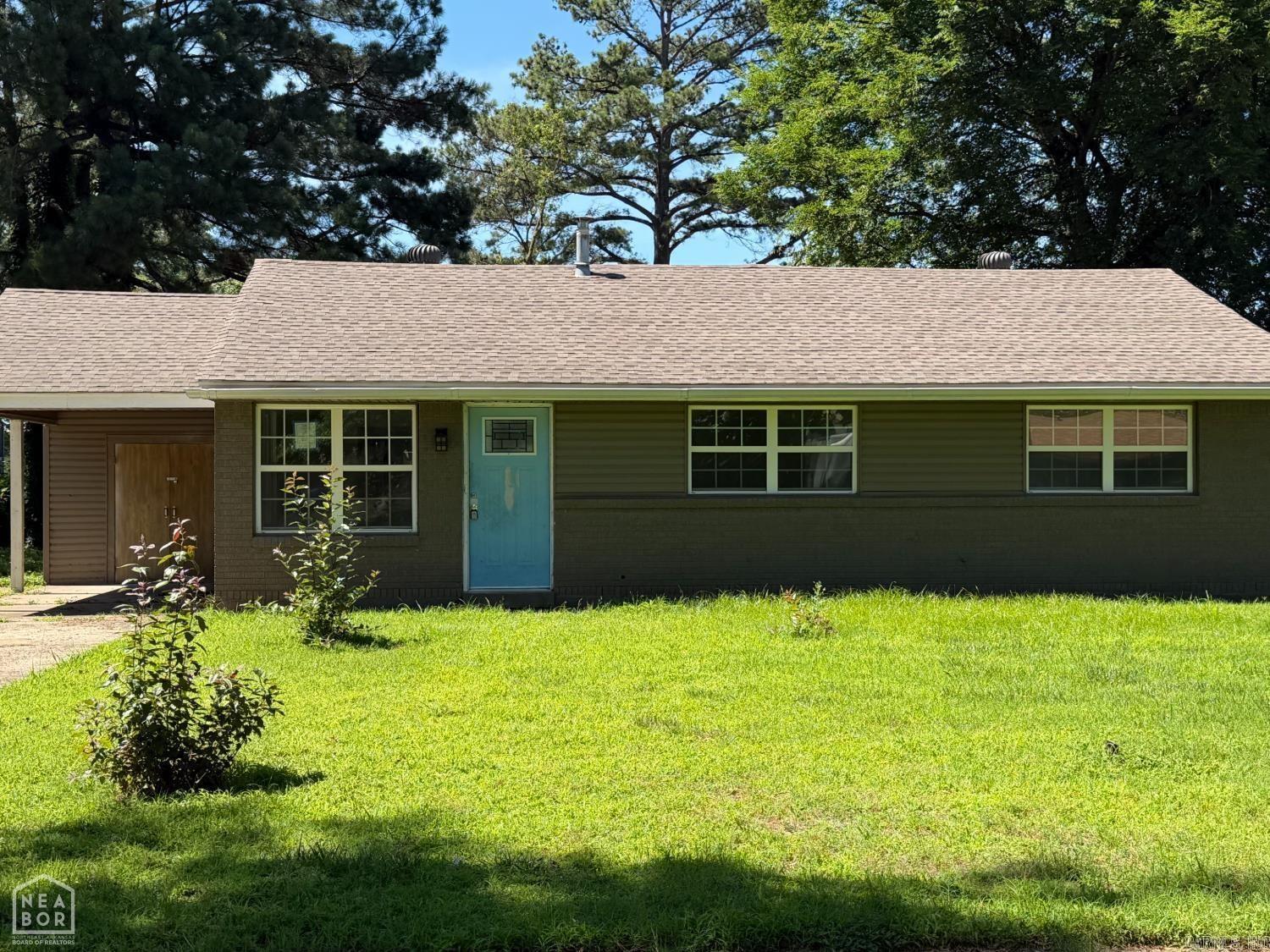 1209  Reed  Trumann, AR