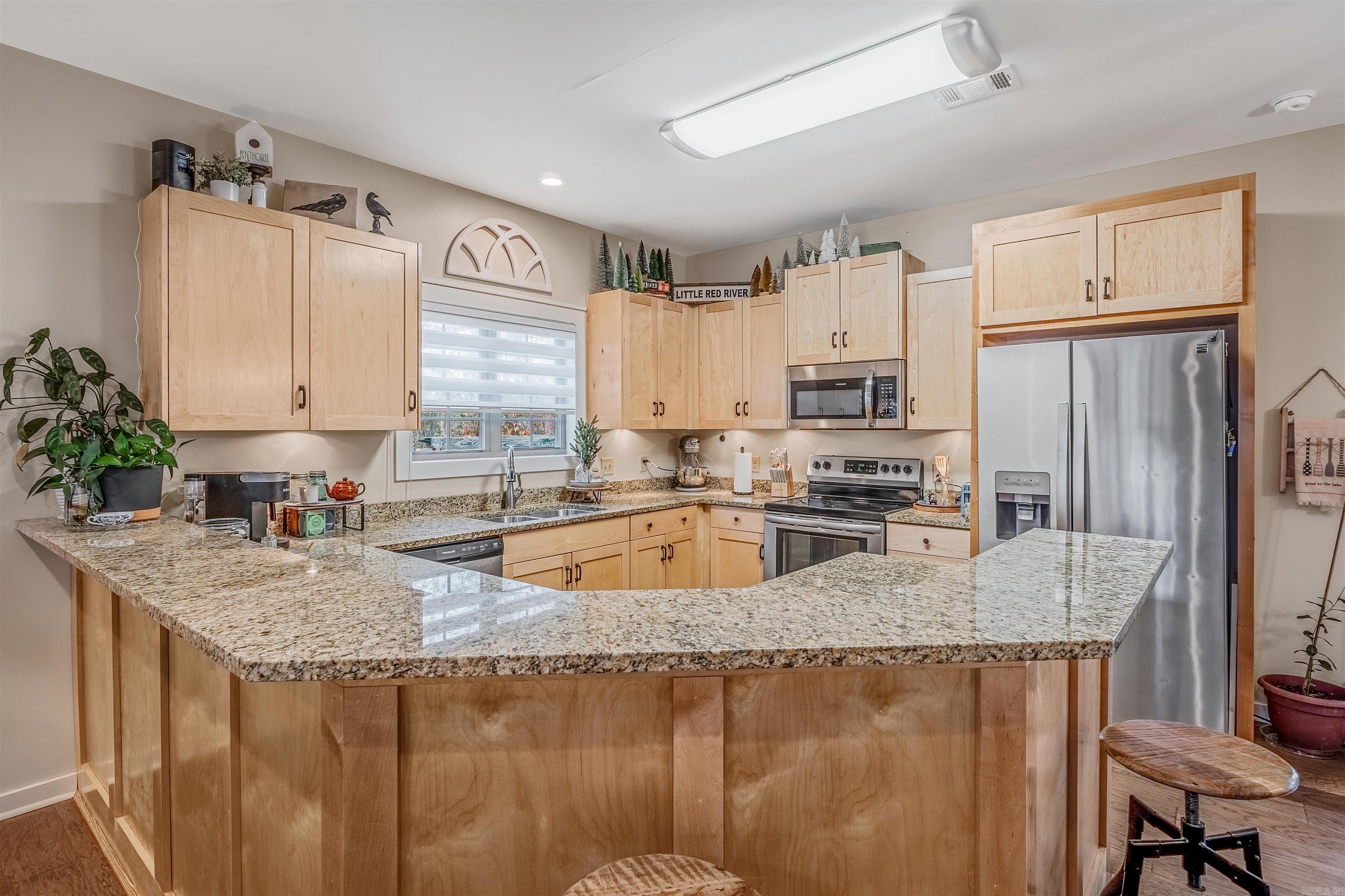 17 Dianes  Heber Springs, AR