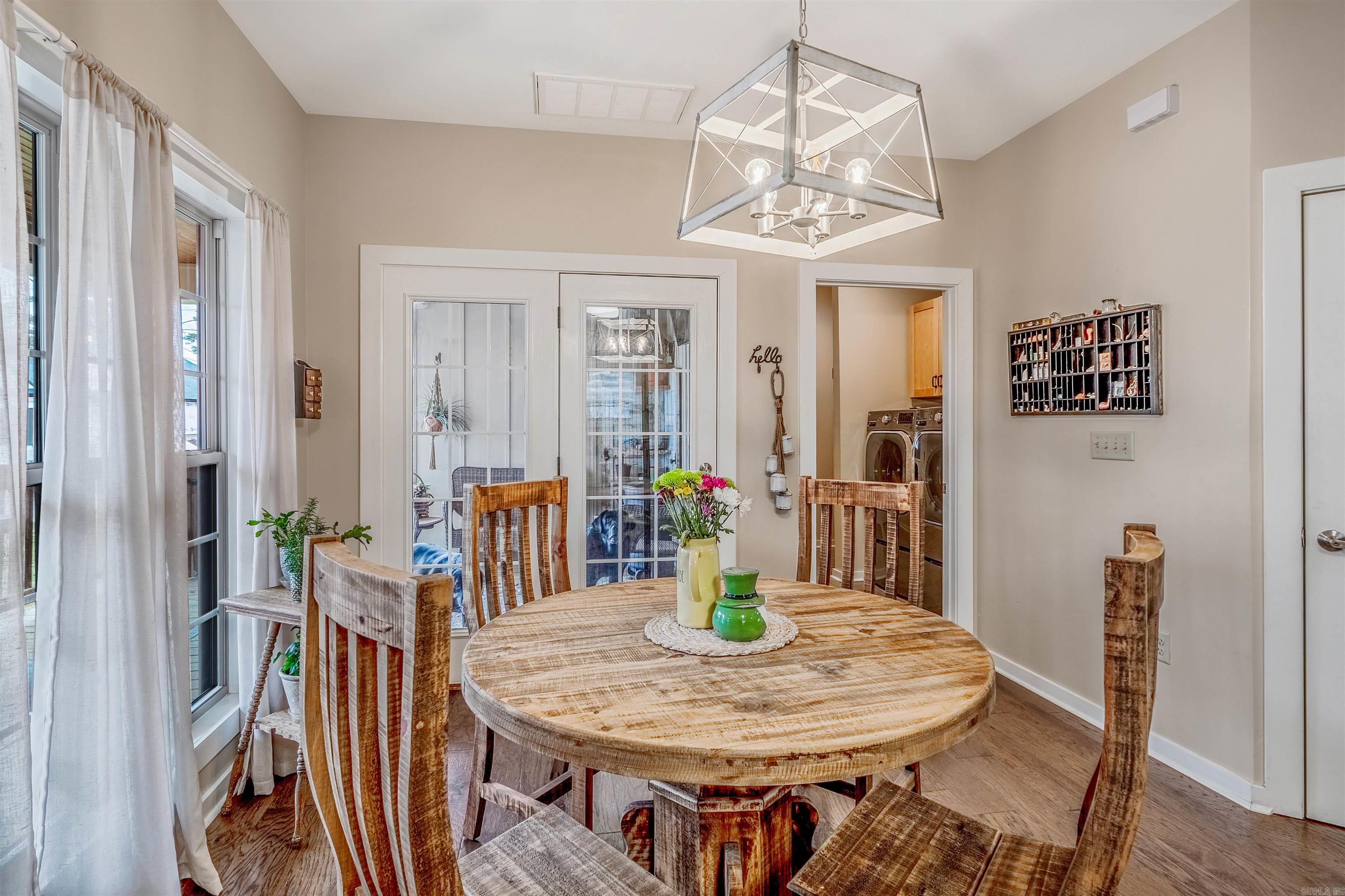 17 Dianes  Heber Springs, AR