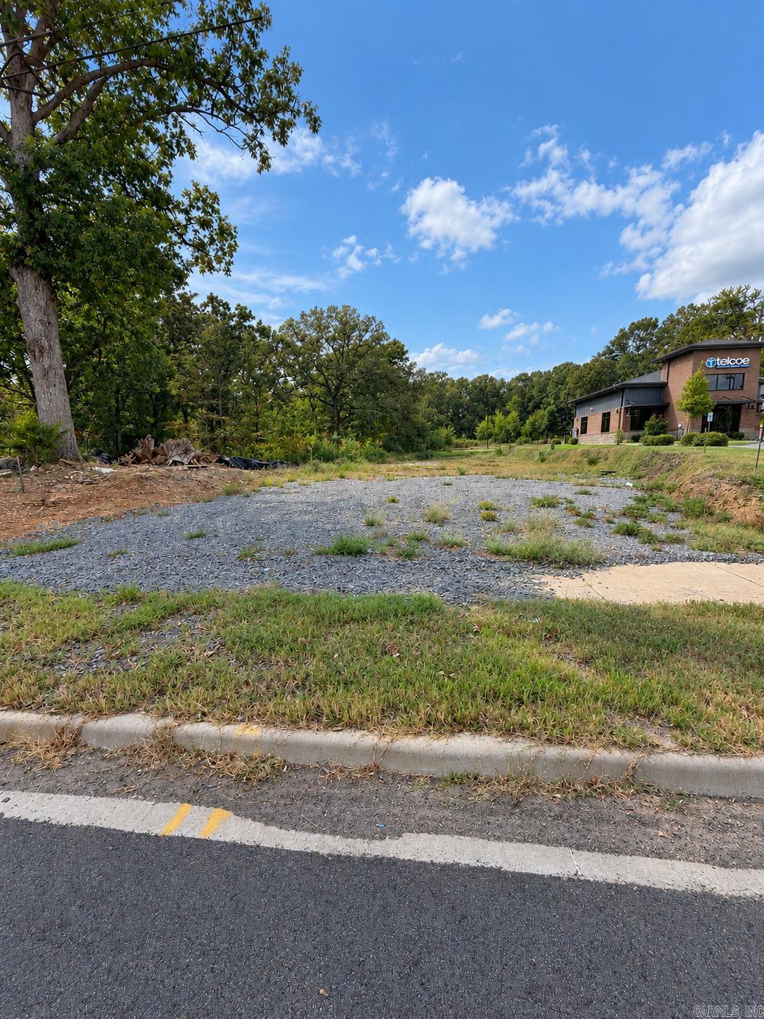1404 Bowman Road — exterior