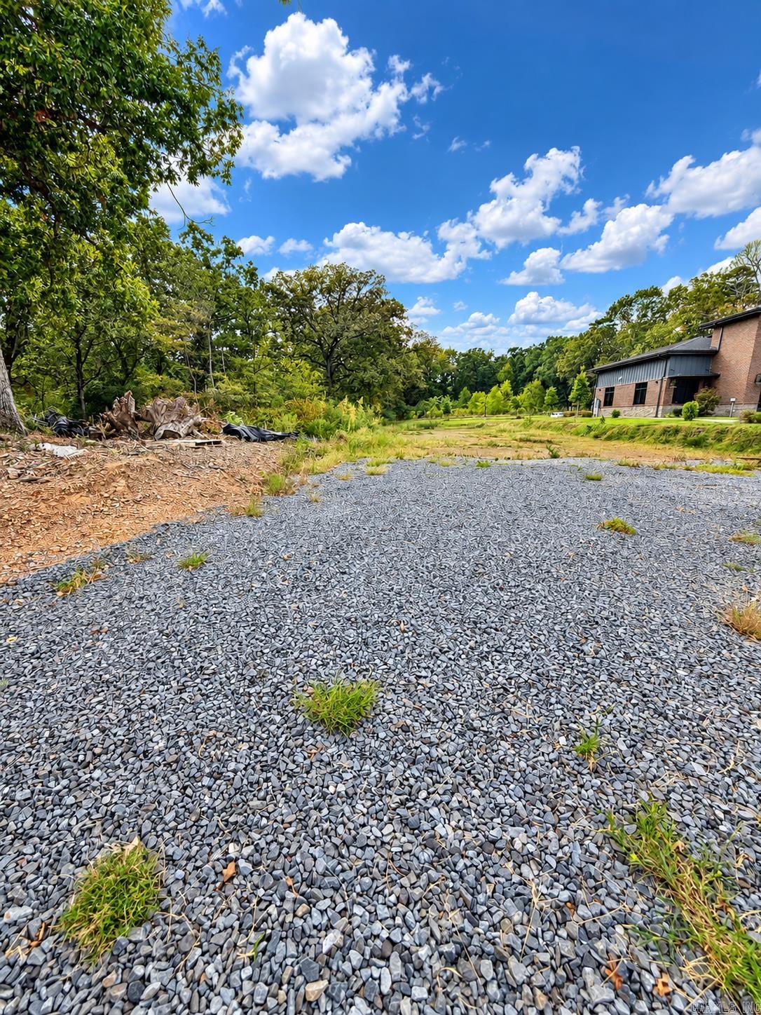 1404 Bowman Road — photo 2