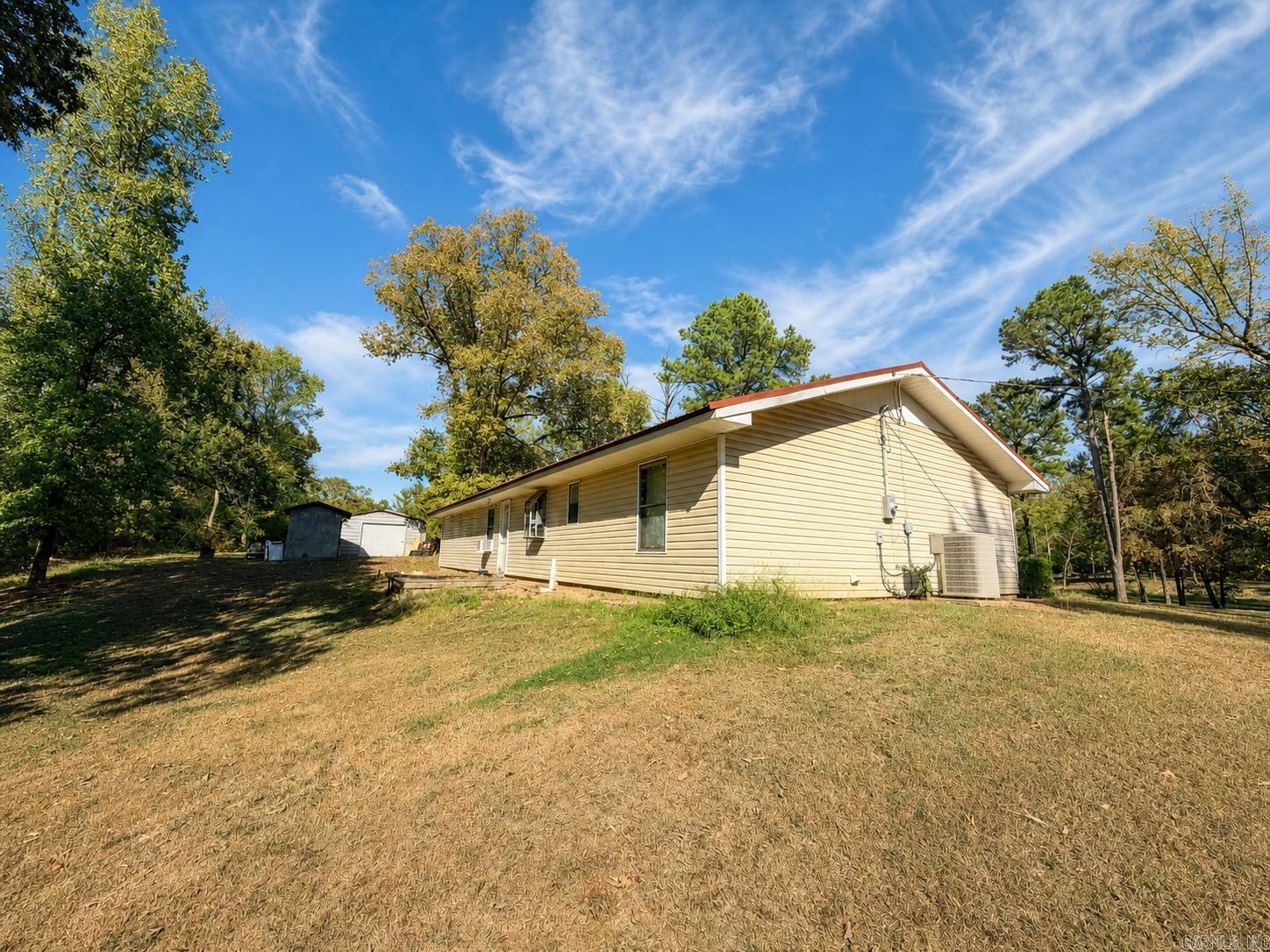 659 Crosstrails Road  De Queen, AR