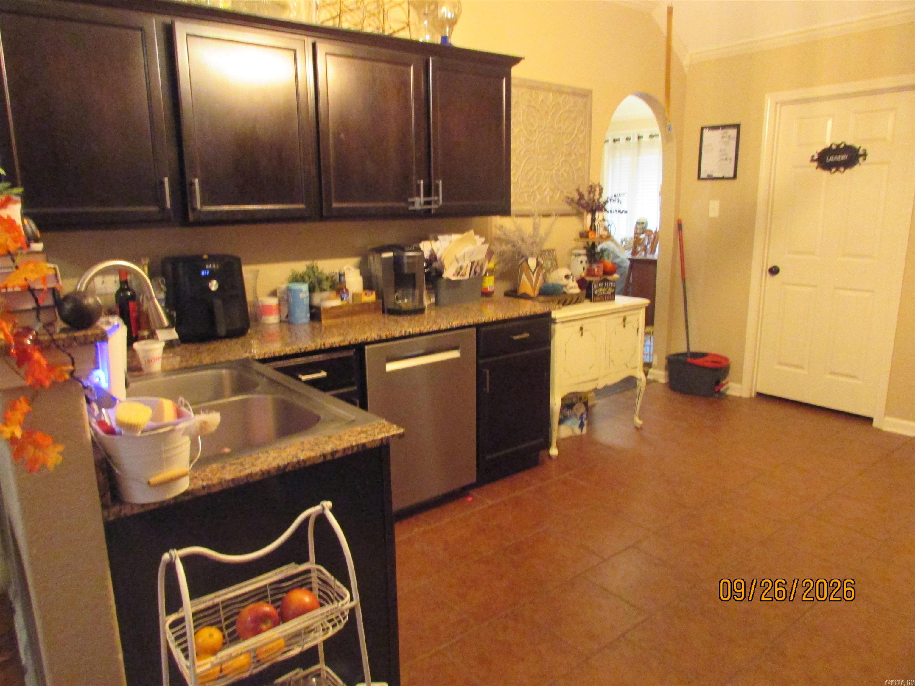 21 Daytona Dr — photo 5