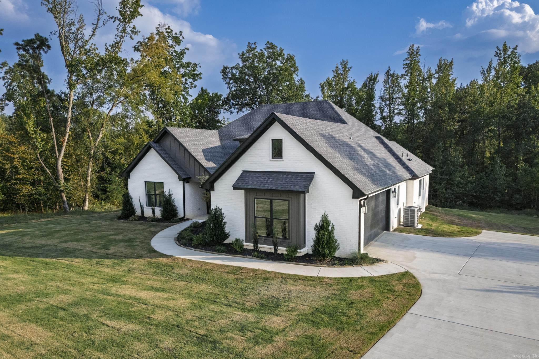 108 Shepherd Loop Drive Arkadelphia, AR 71923
