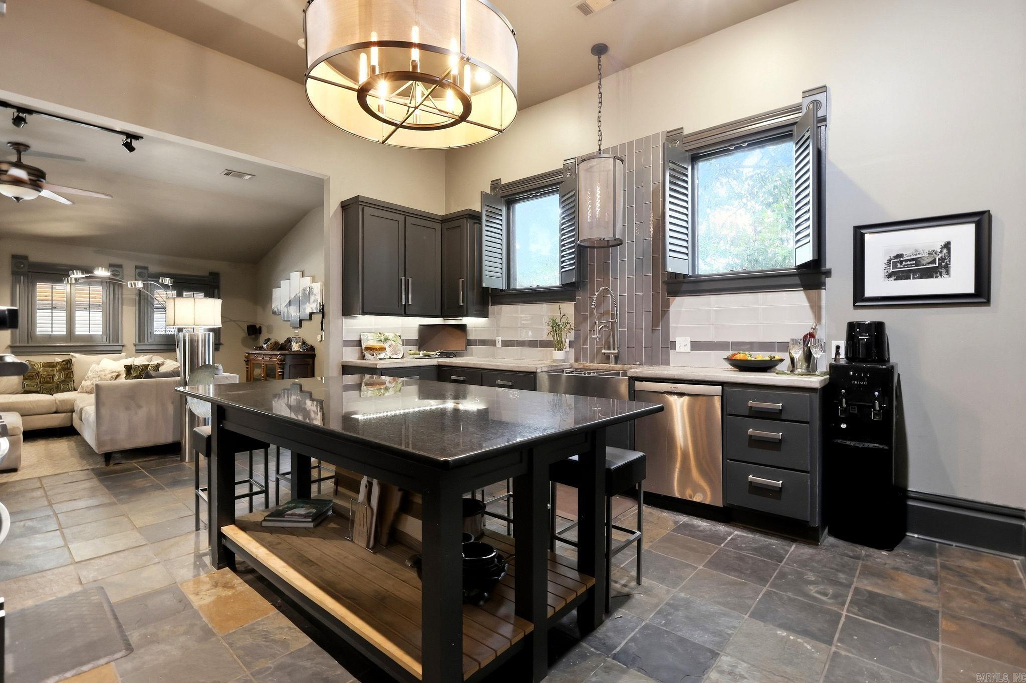 2210 S Izard Street — photo 3