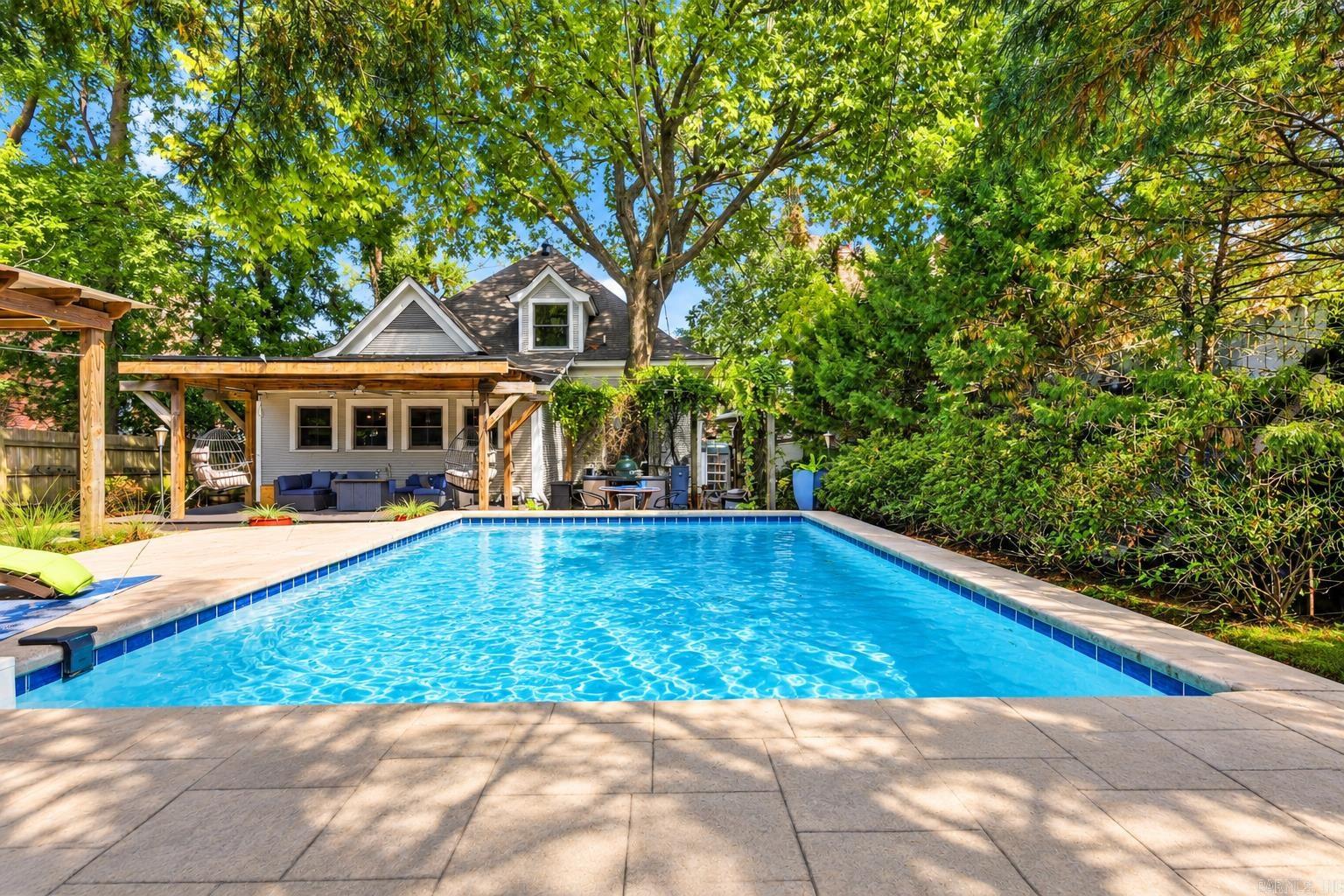 2210 S Izard Street Little Rock, AR 72206