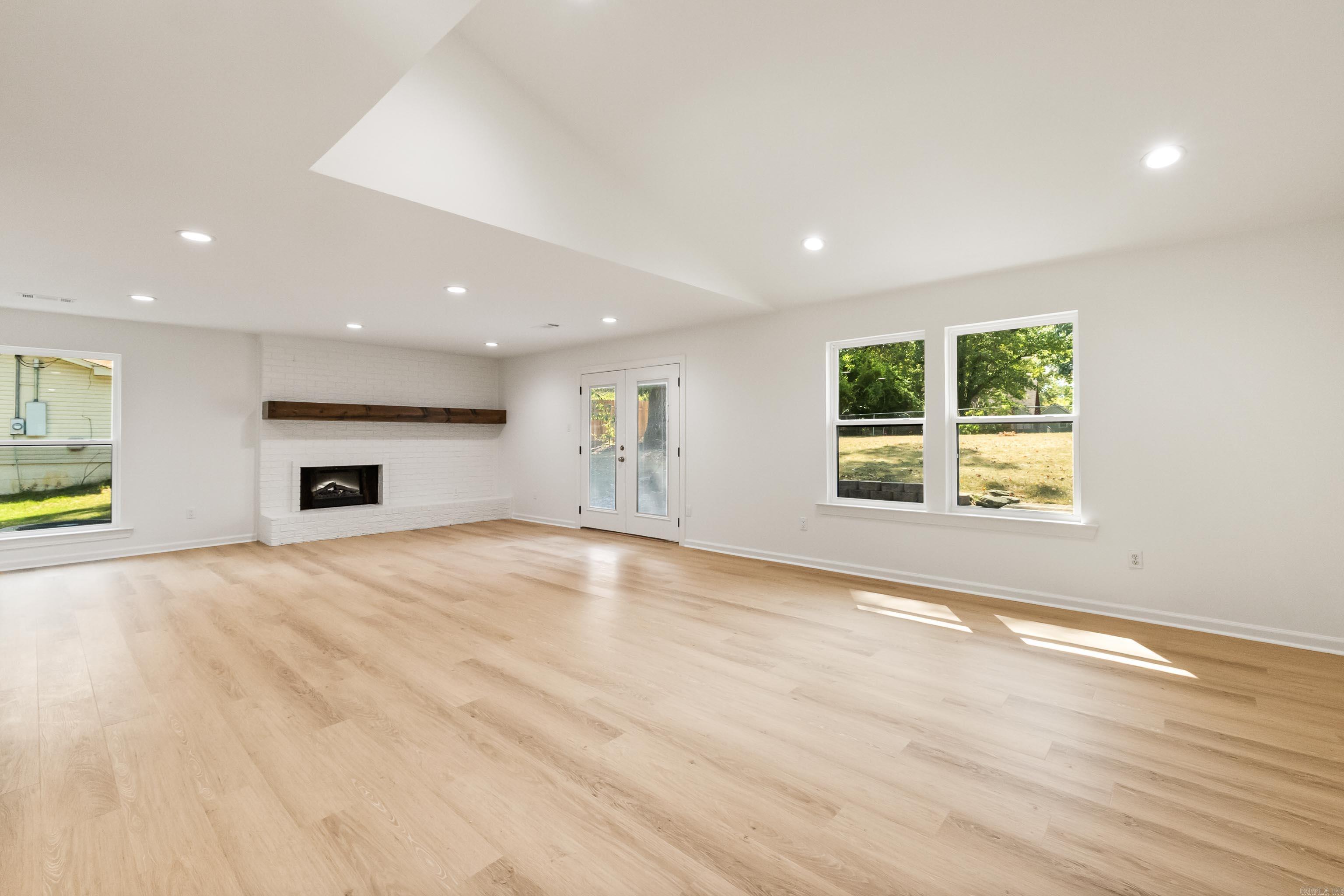 2711 Janet  Benton, AR
