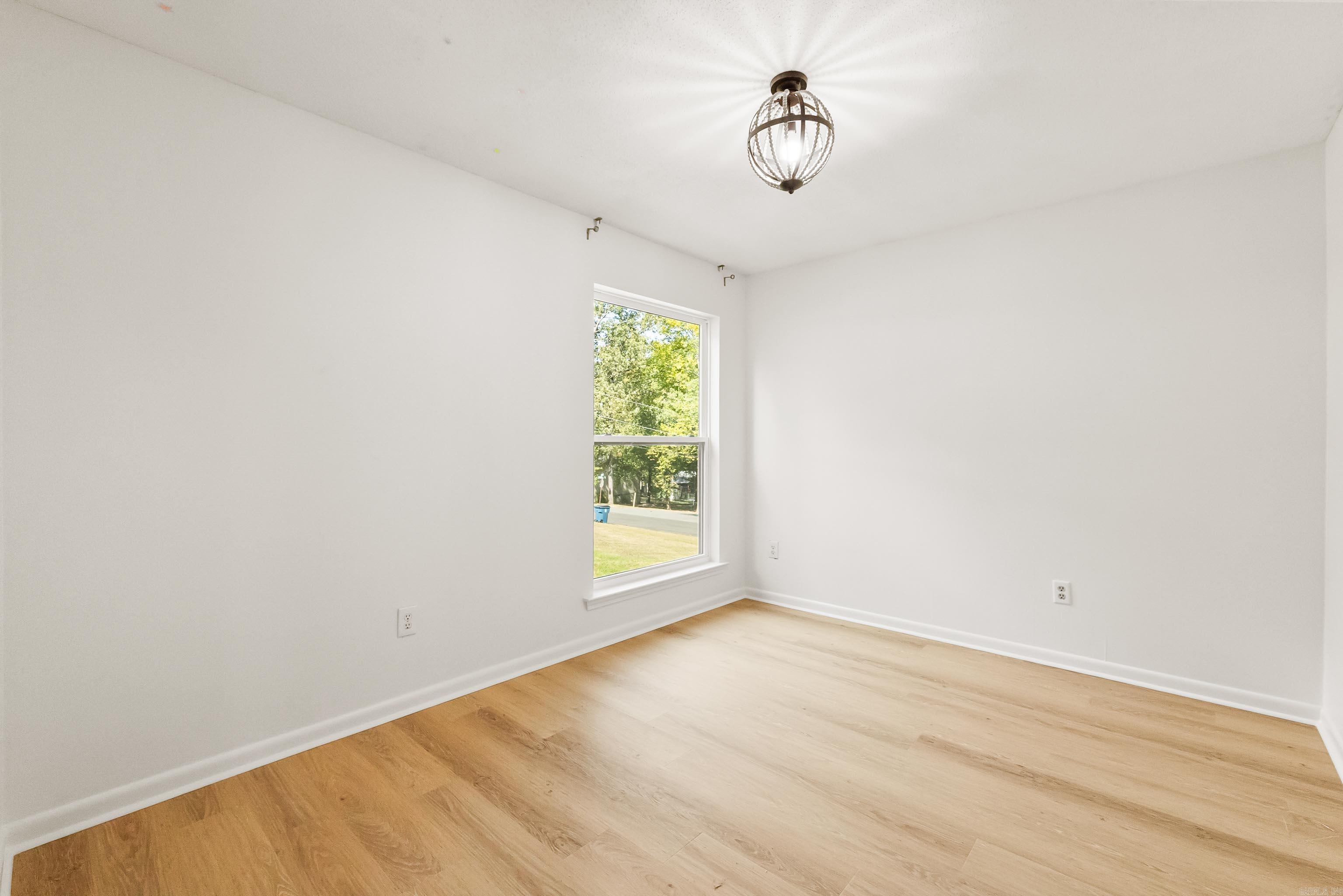 2711 Janet  Benton, AR