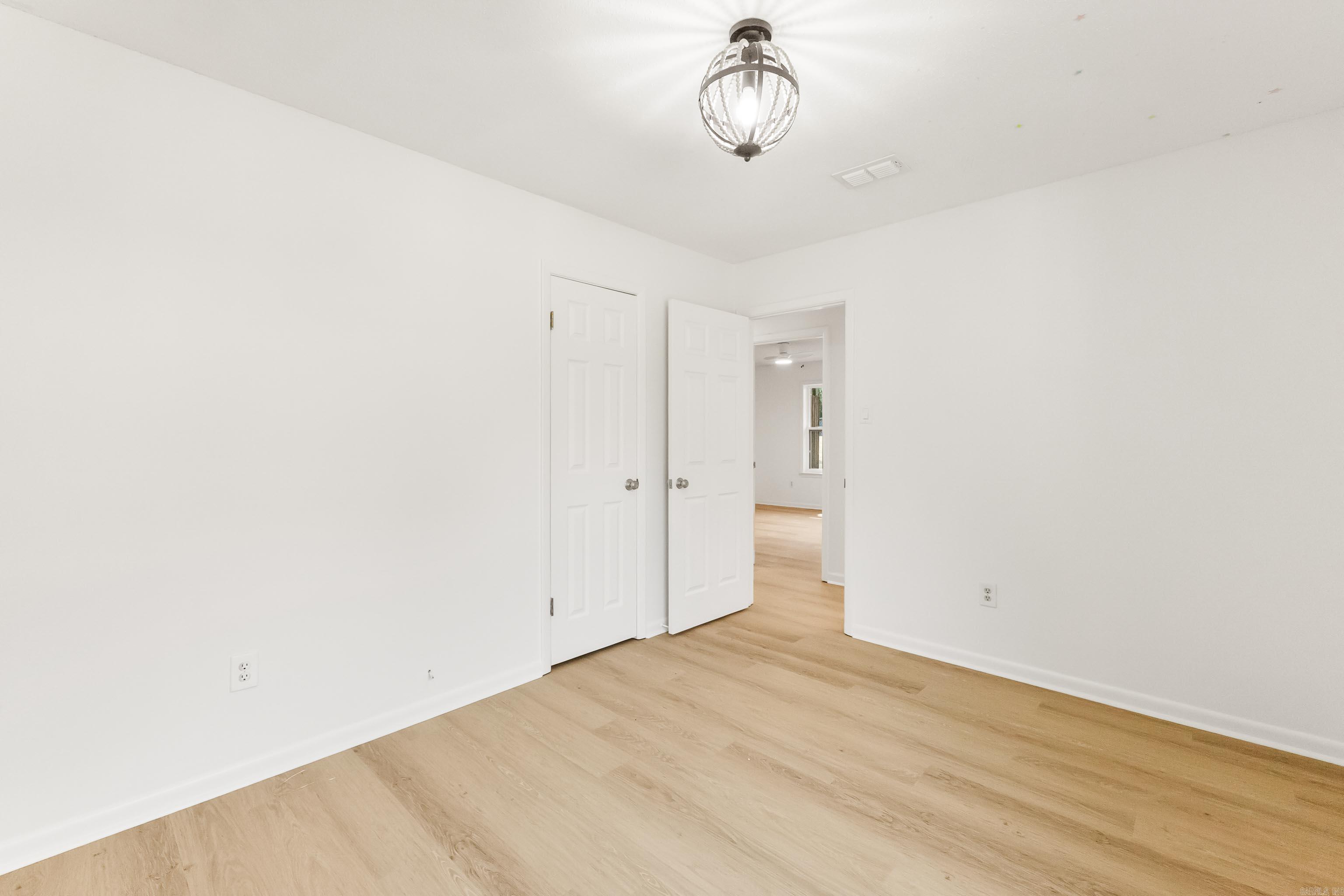 2711 Janet  Benton, AR