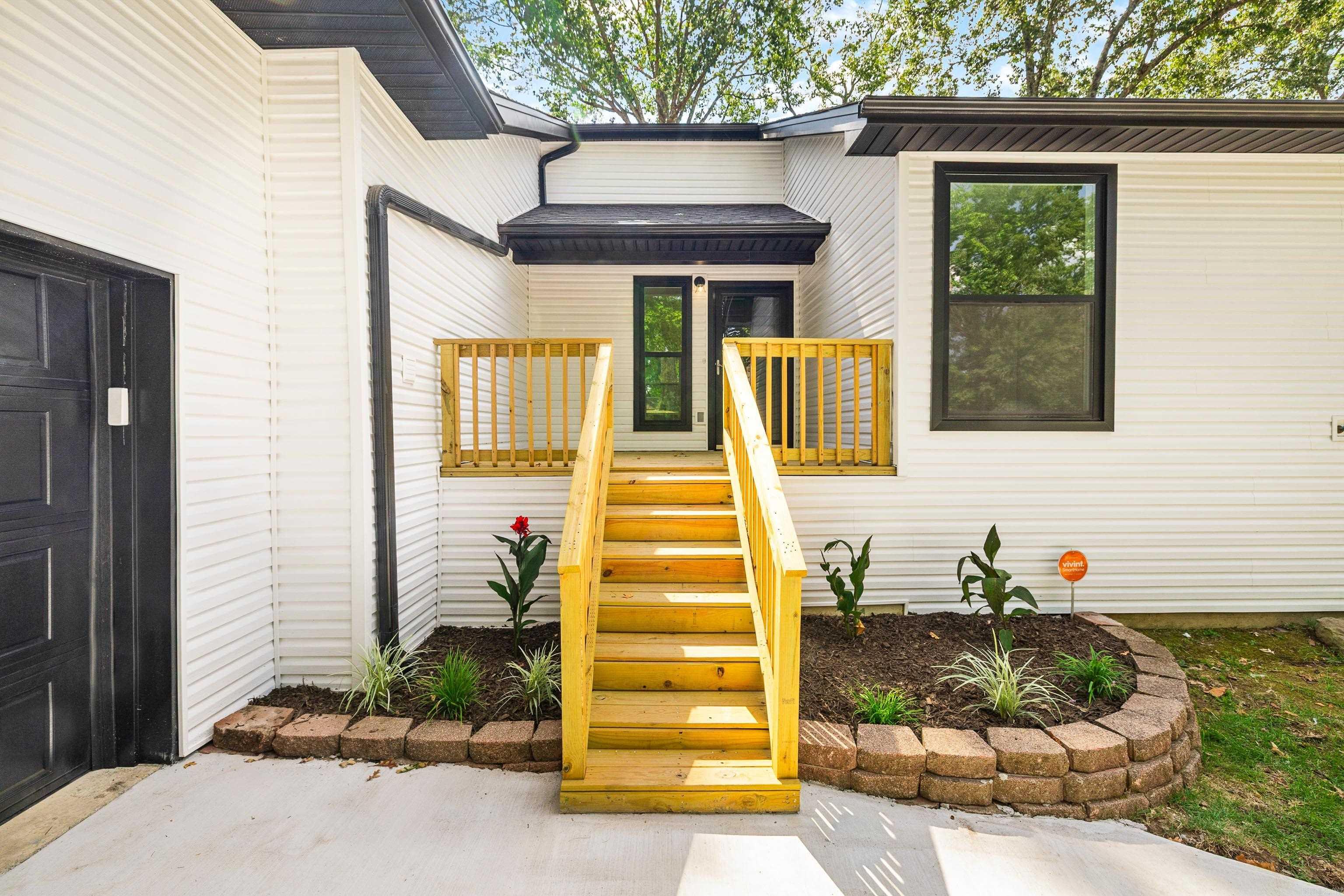 2711 Janet  Benton, AR