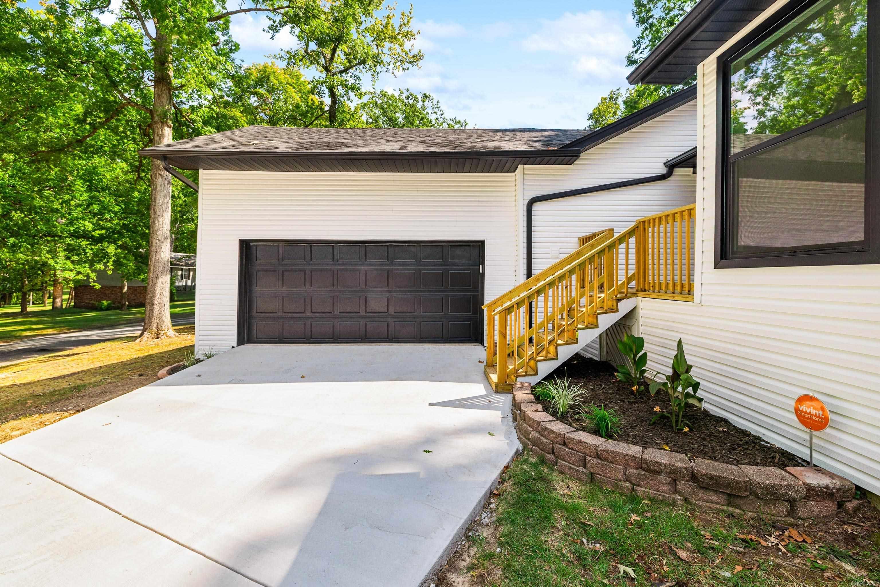 2711 Janet  Benton, AR