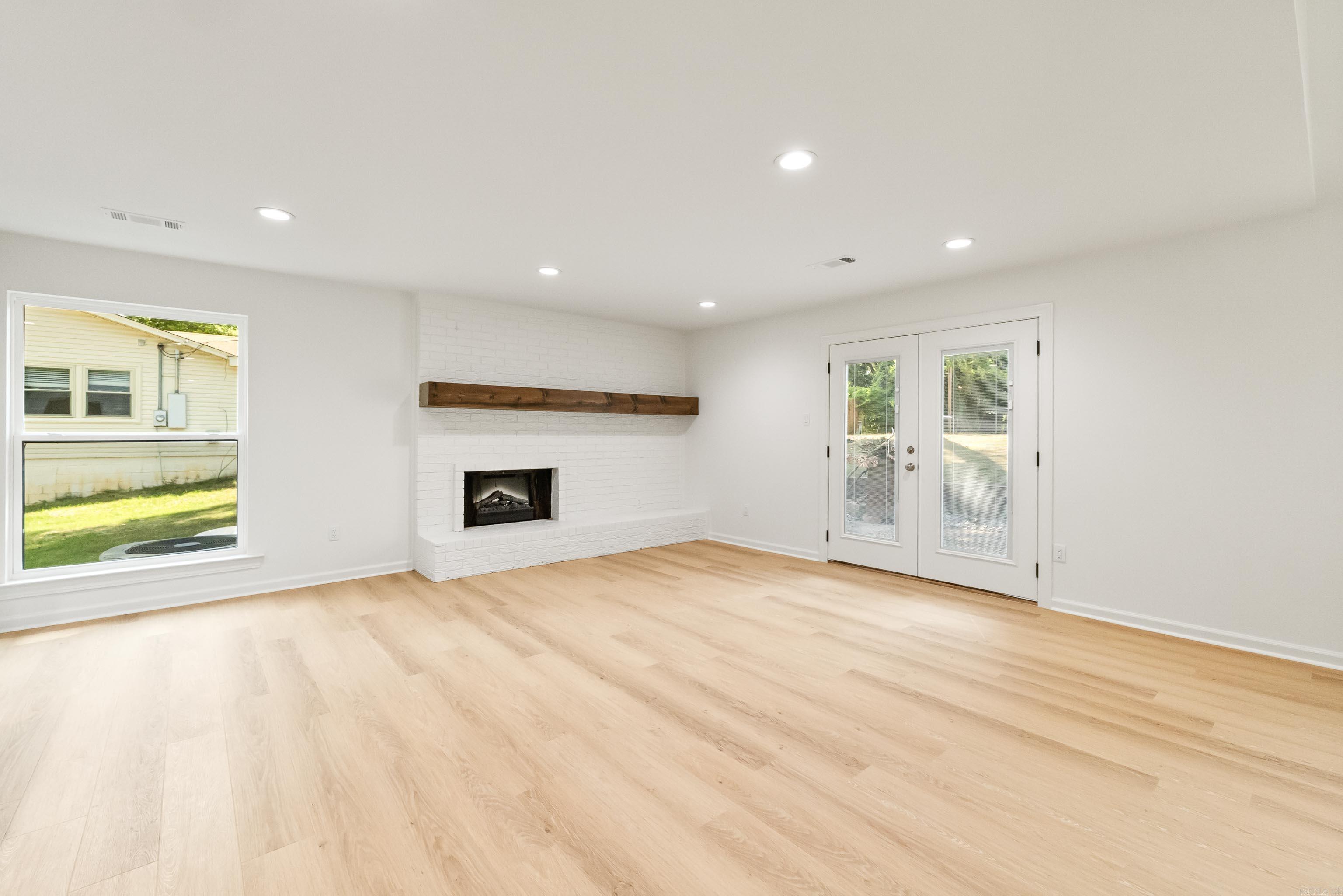 2711 Janet  Benton, AR