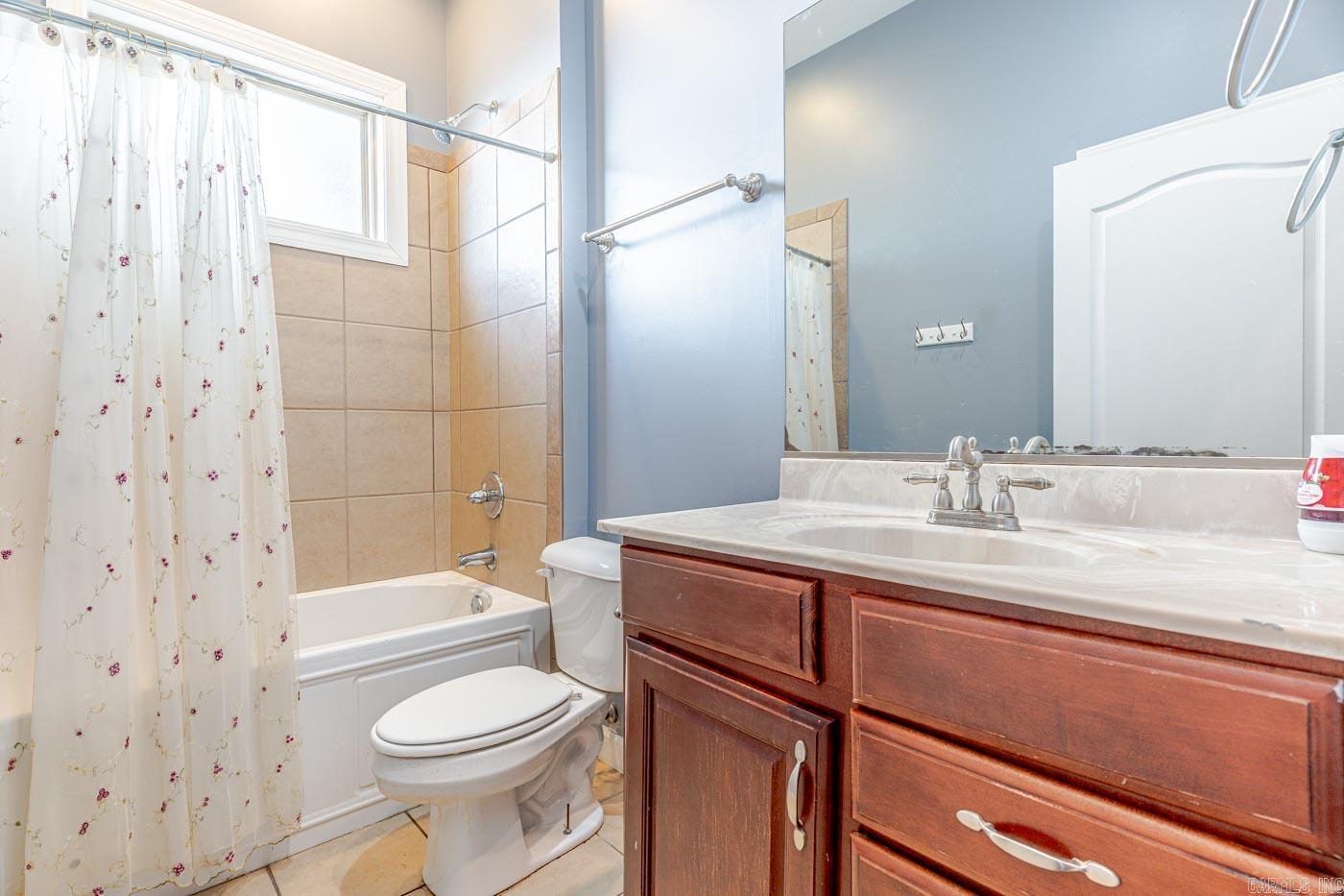 3114 Bowden Dr Jonesboro, AR 72404