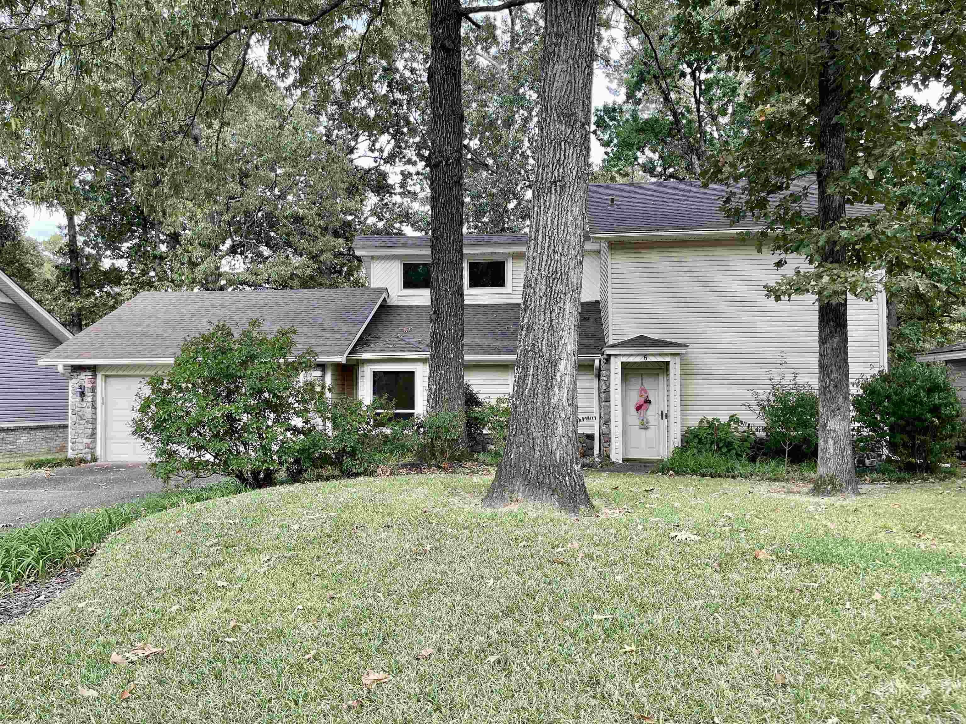 6 Weatherwood Lane — photo 2