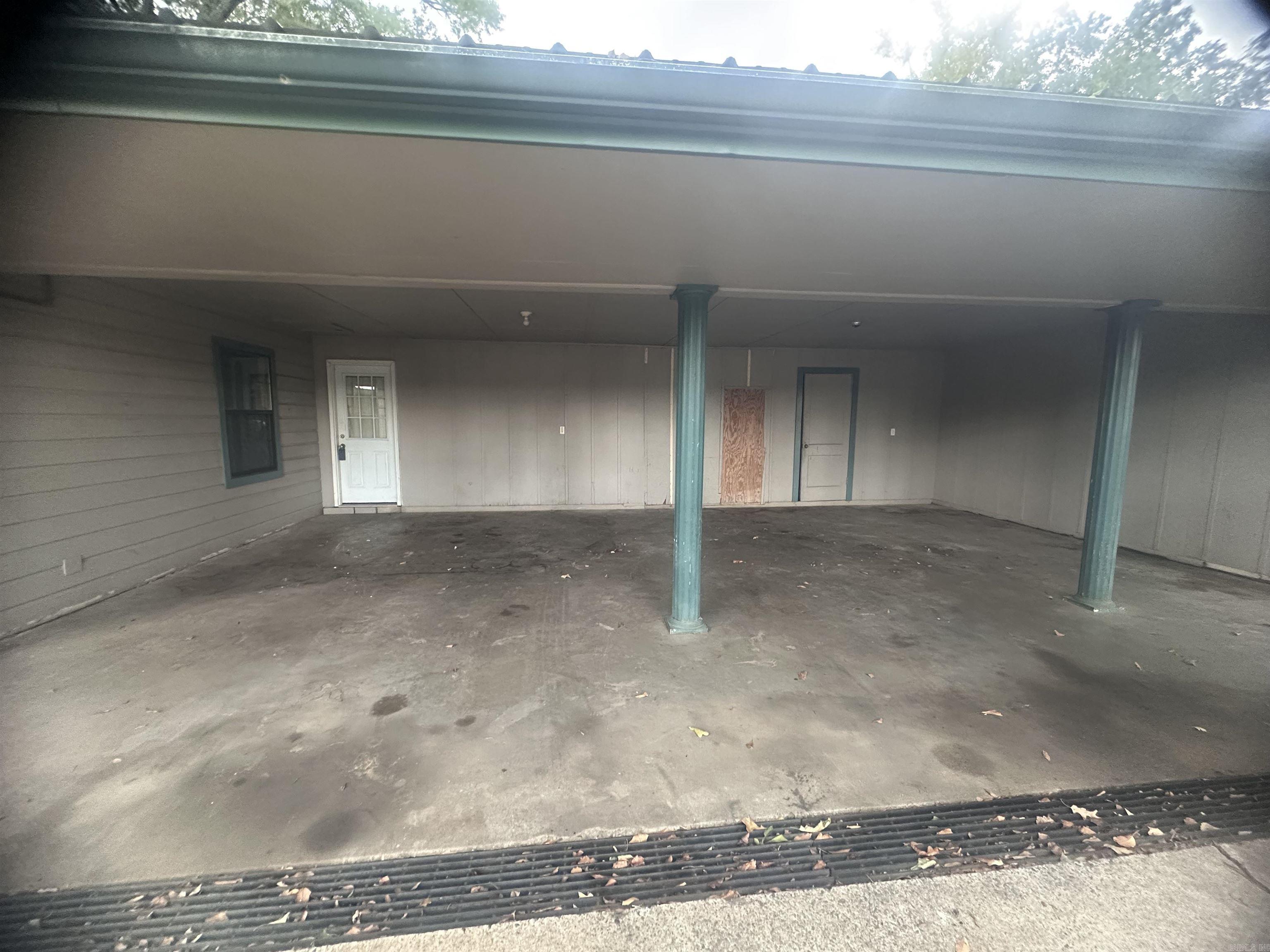 1500 Carolyn Street — photo 4