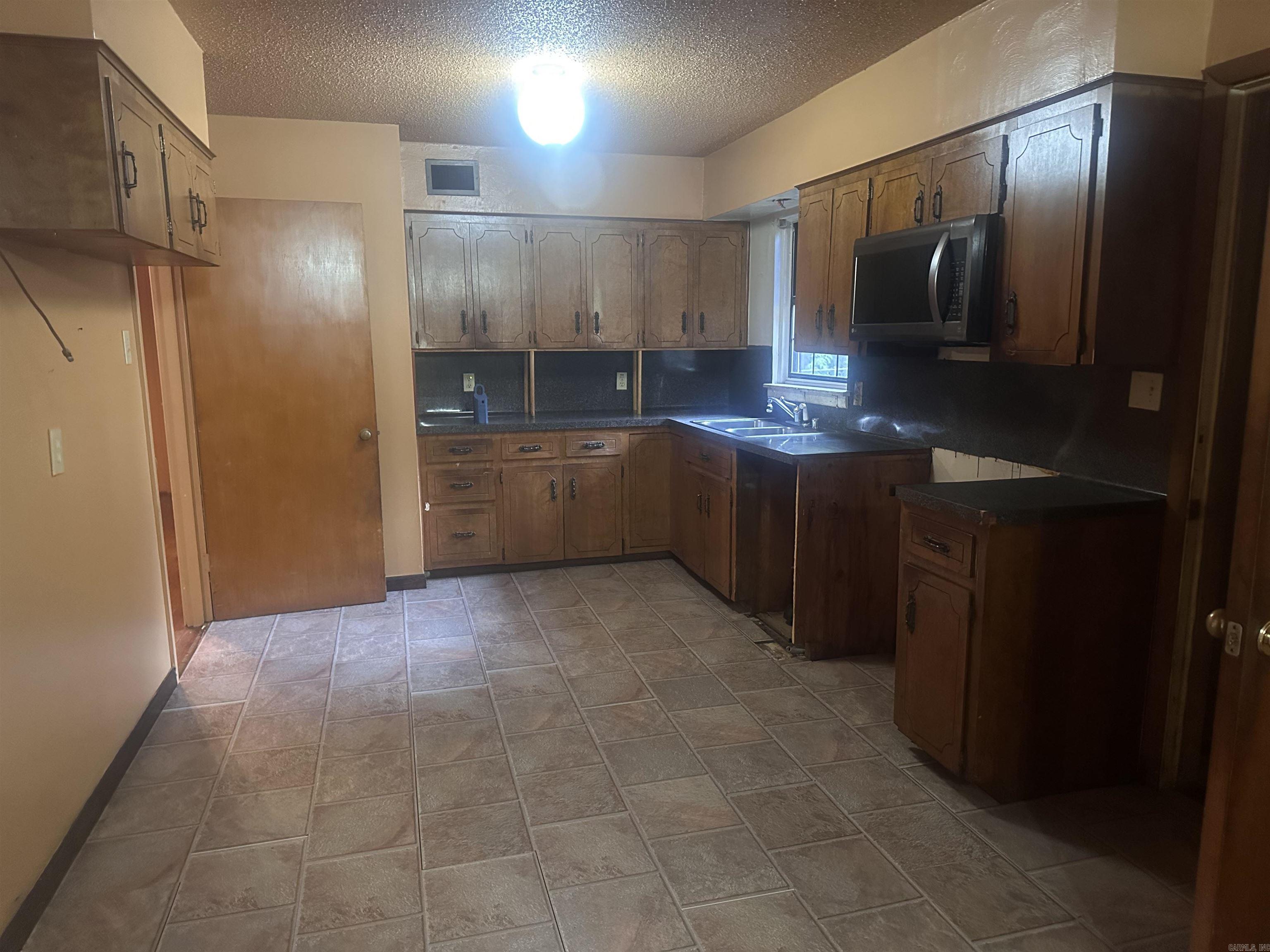 1500 Carolyn  Jacksonville, AR